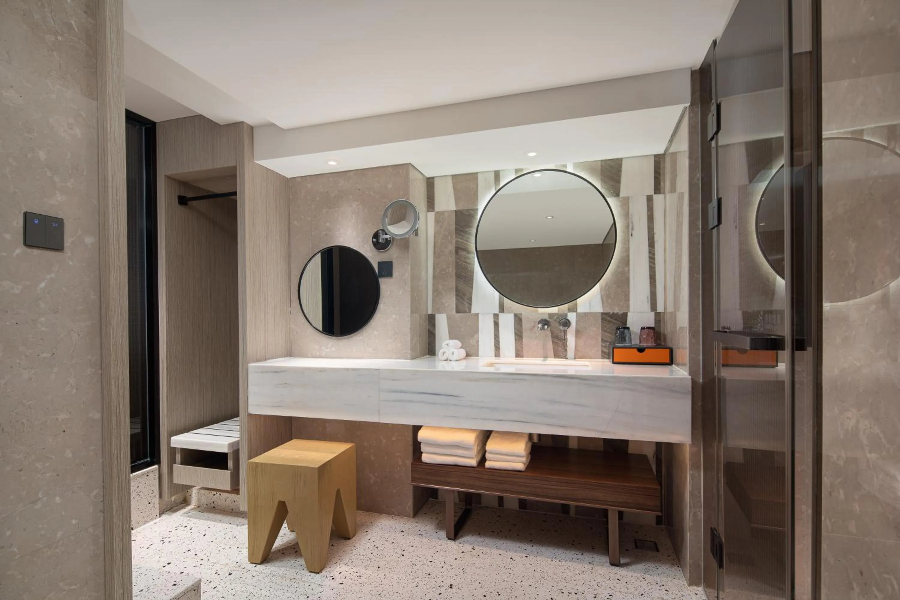 Toilet in Crowne Plaza Chongli Resort by IHG