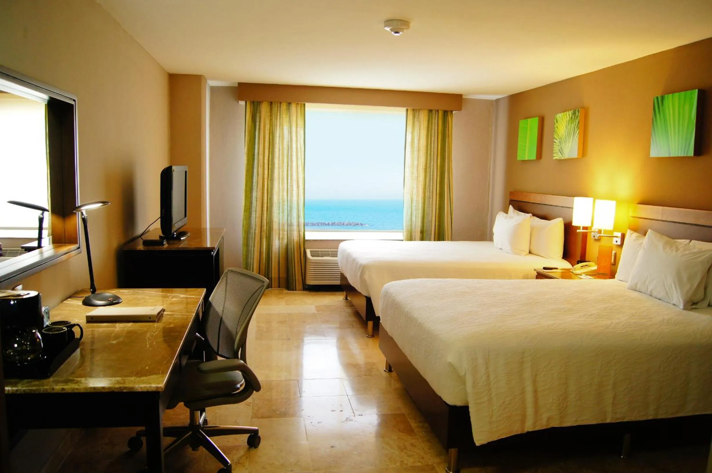 Sea view, Bed in Hilton Garden Inn Veracruz Boca del Rio