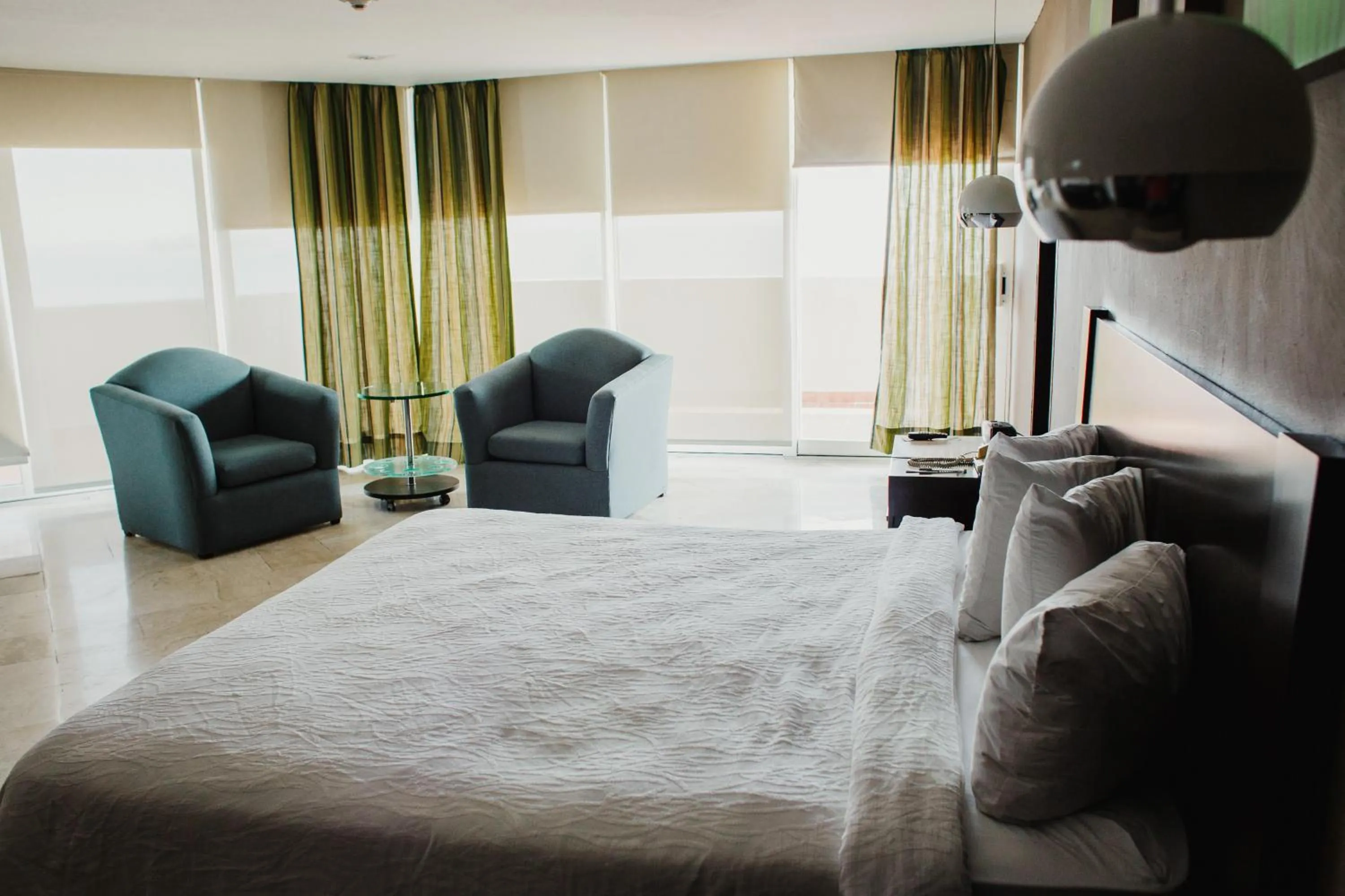 Balcony/Terrace, Bed in Hilton Garden Inn Veracruz Boca del Rio