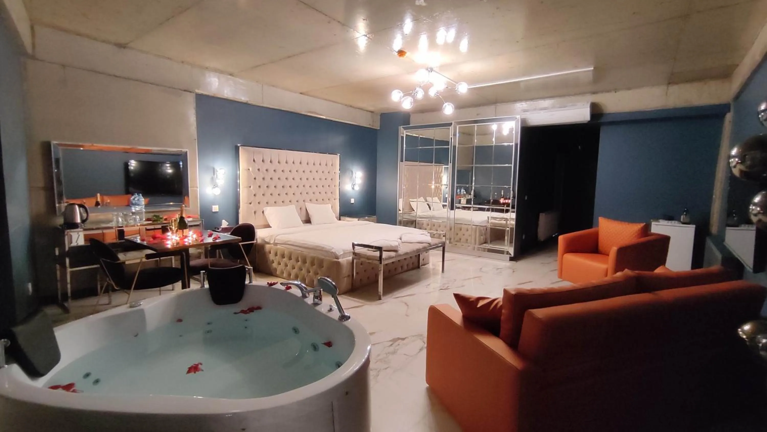 Nightclub / DJ in Mas Suites Karaköy