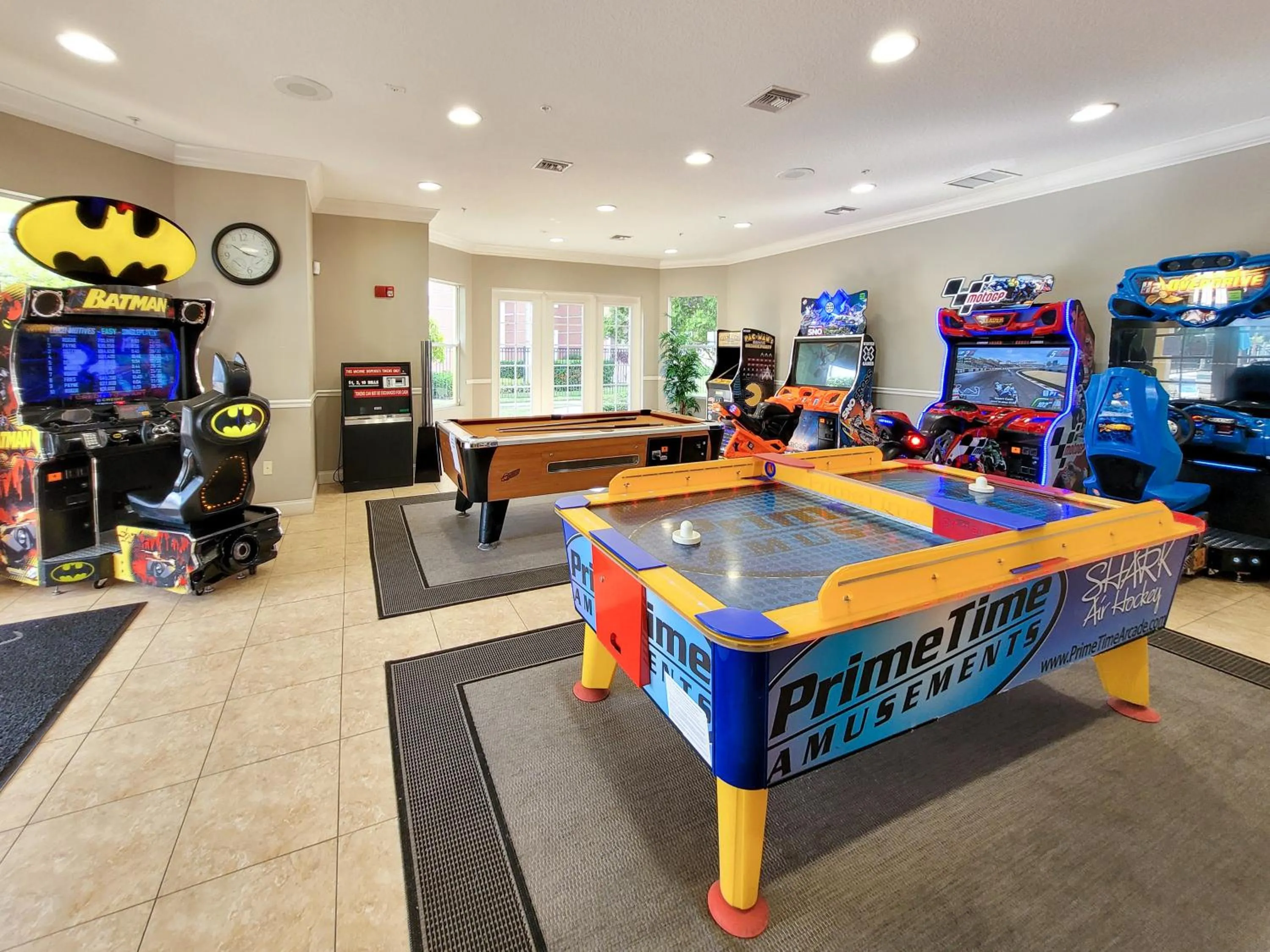 Children play ground in 4Br 2Bath Condo Balcony 5min Conv Center 2020ft