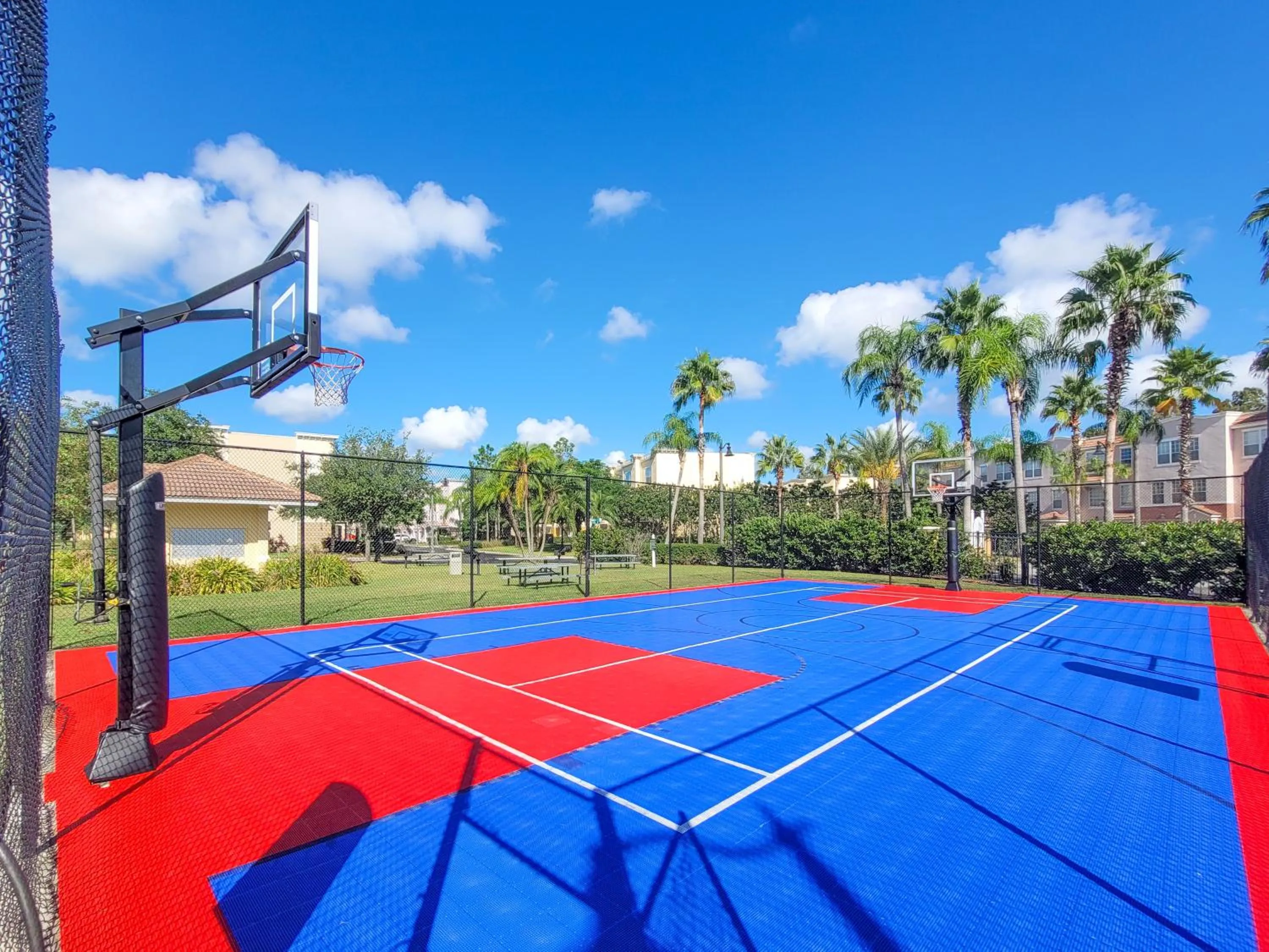Sports in 4Br 2Bath Condo Balcony 5min Conv Center 2020ft