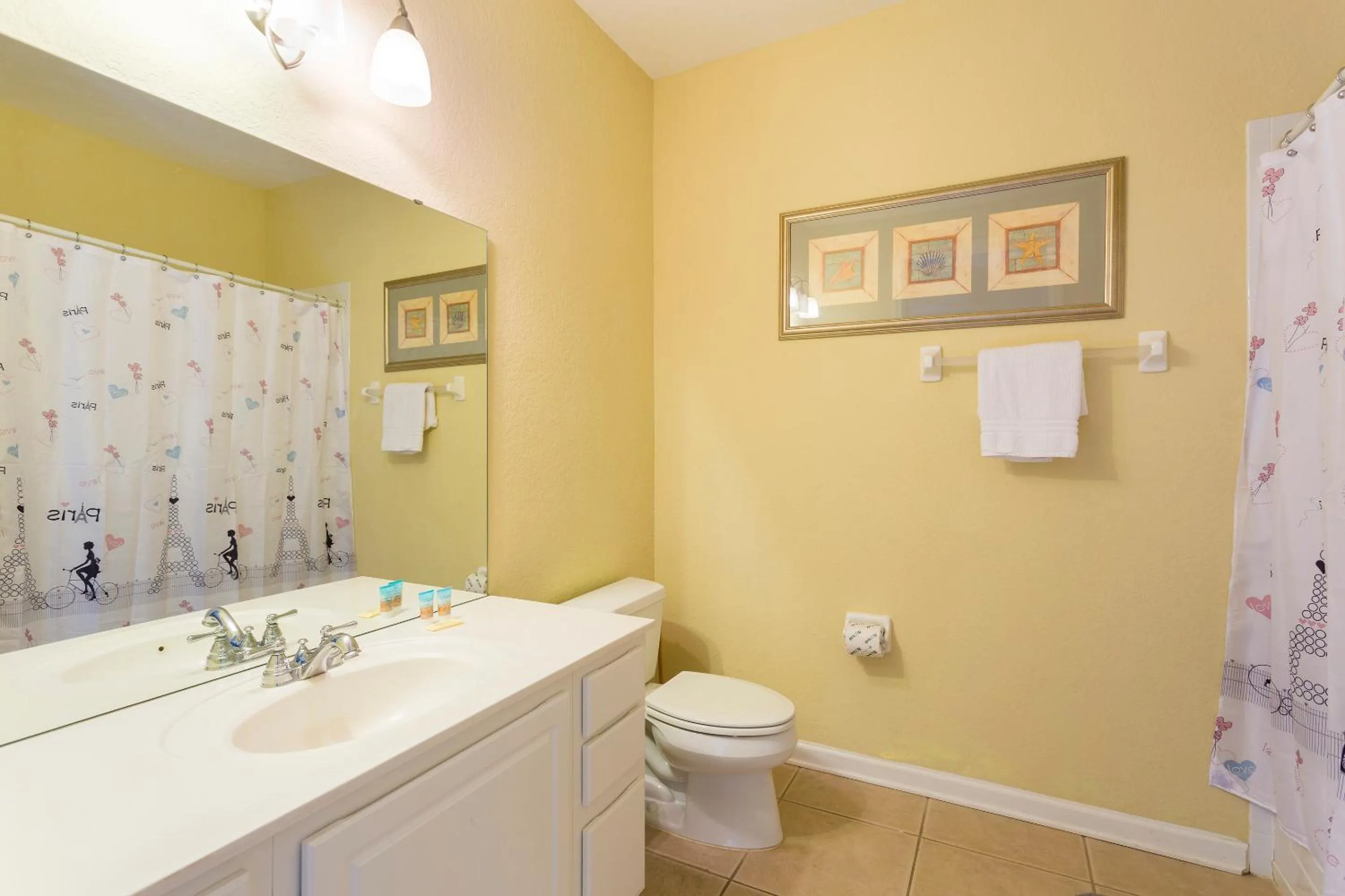 Renovated 4Br Condo 5min Conv Center