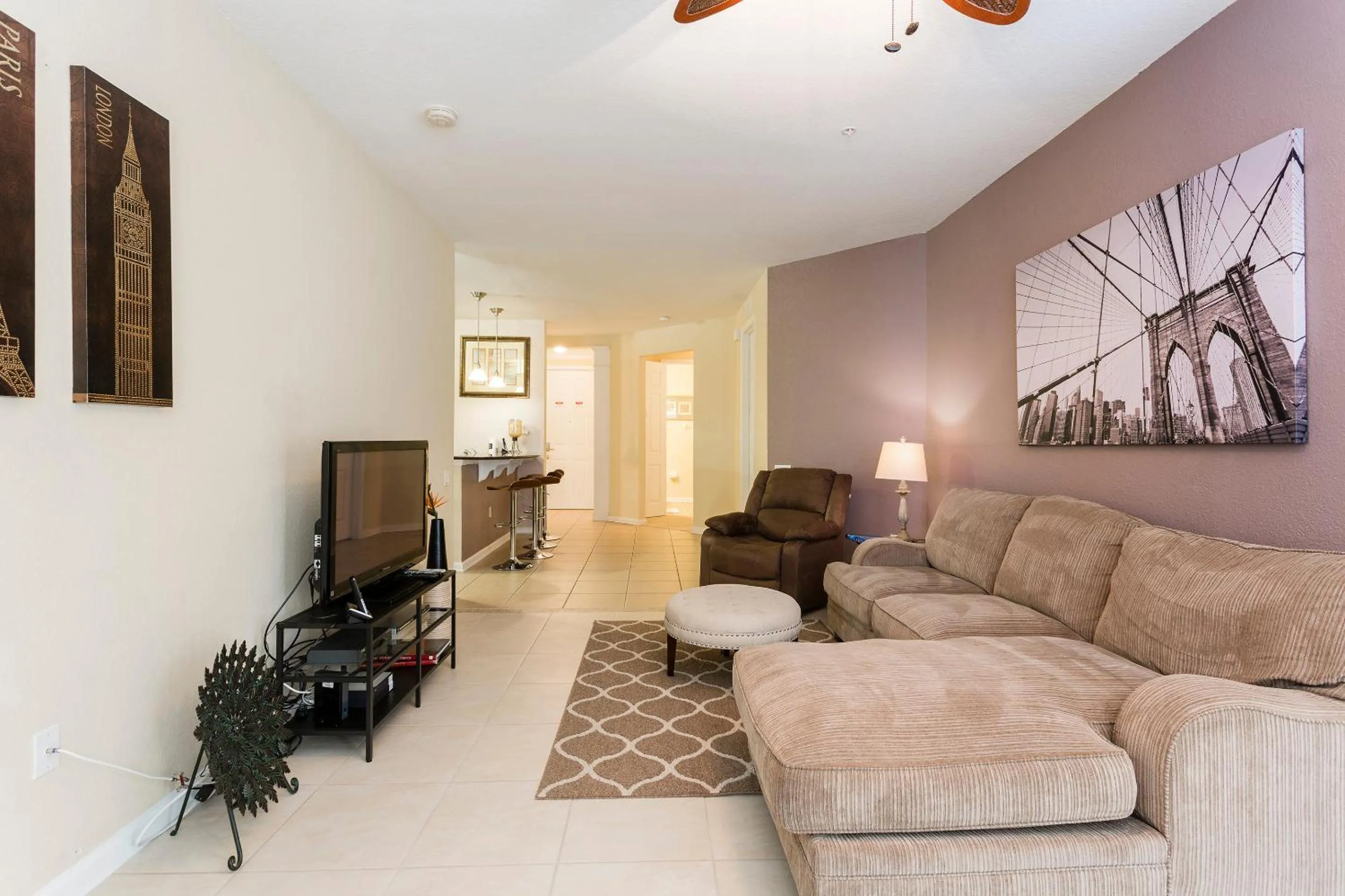 Renovated 4Br Condo 5min Conv Center