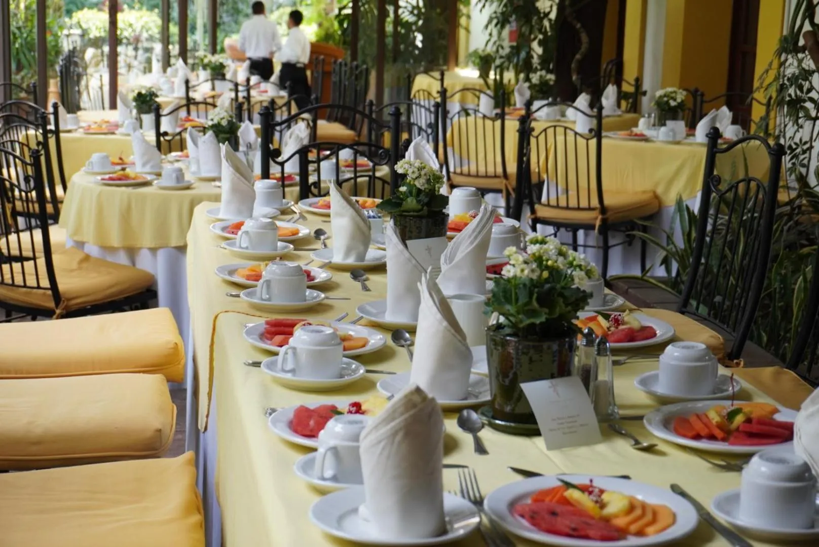 Restaurant/places to eat in Hotel Hacienda Los Laureles