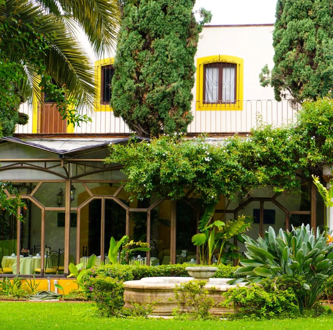Garden view in Hotel Hacienda Los Laureles