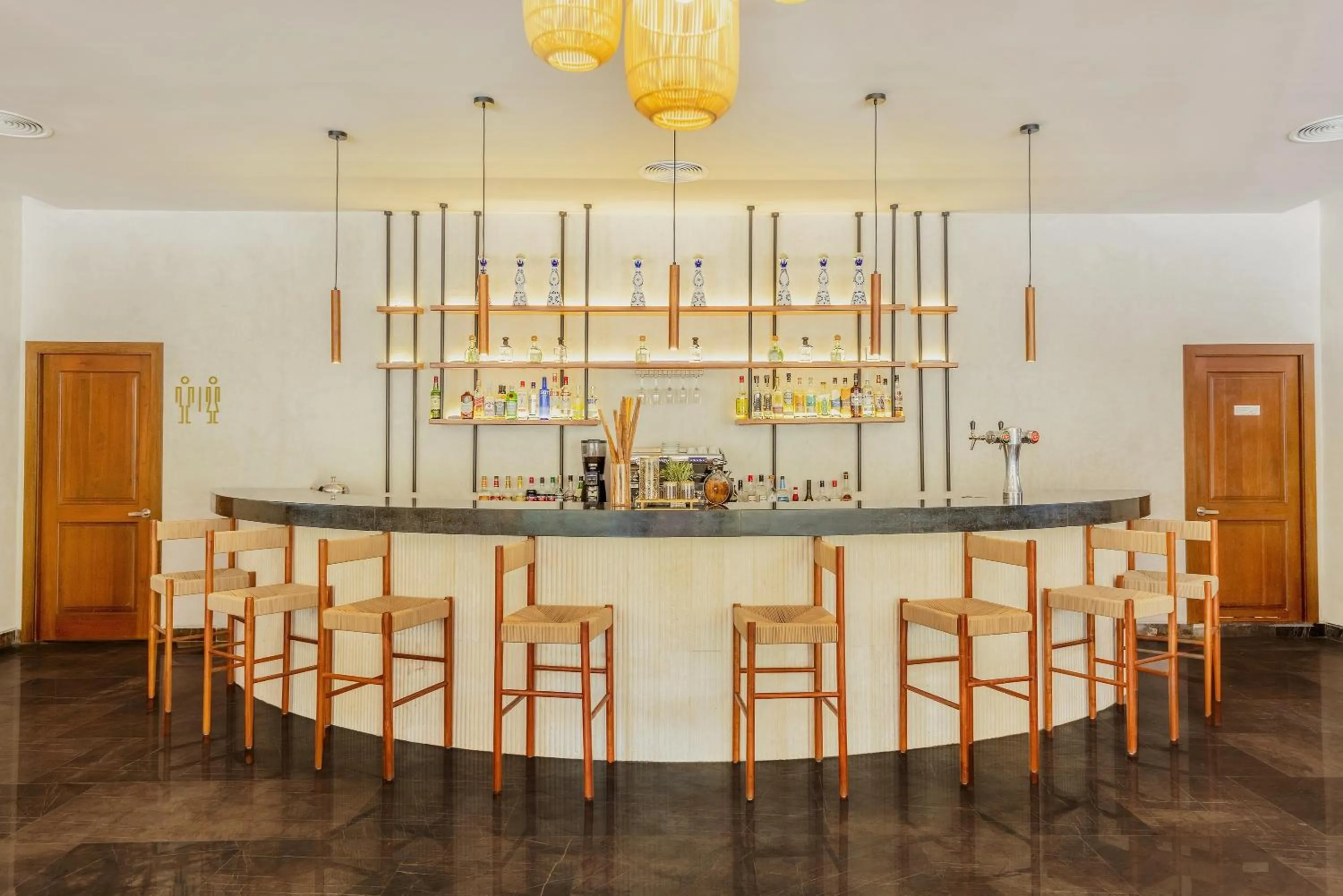 Lounge or bar in Grand Palladium Kantenah Resort & Spa - All Inclusive