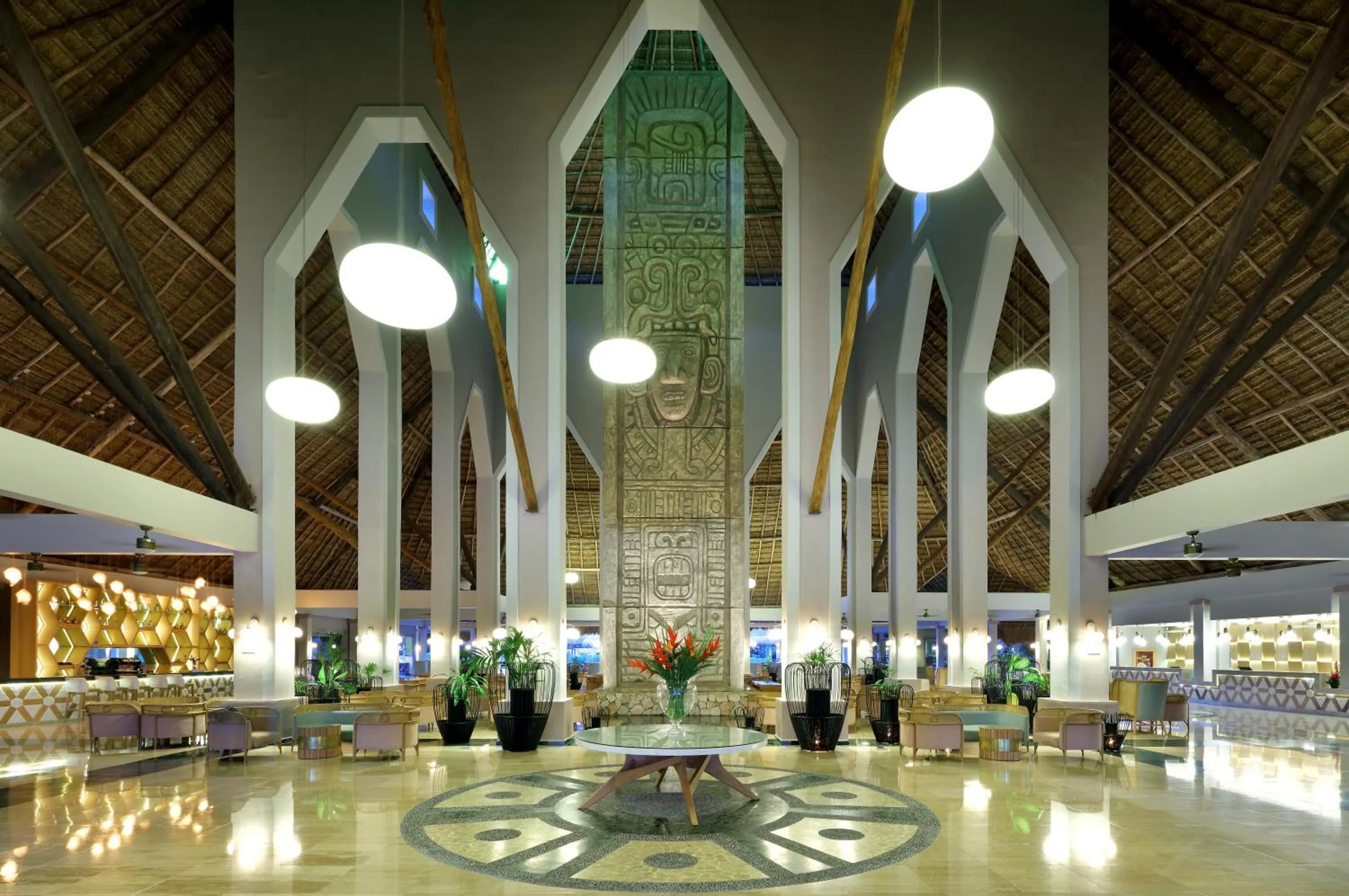 Lobby or reception in Grand Palladium Select White Sand Resort & Spa - All Inclusive