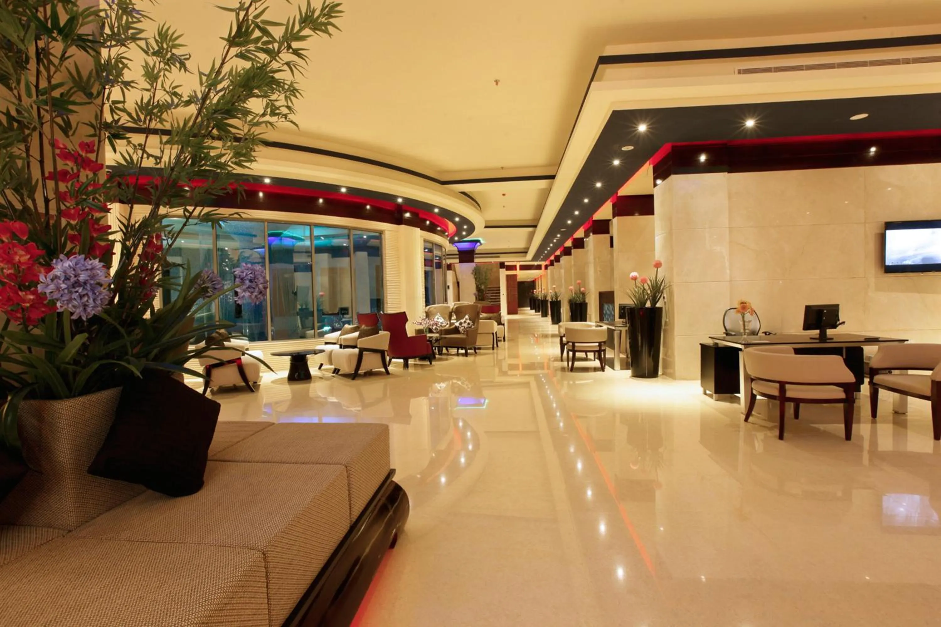 Lobby or reception in Ramada by Wyndham Alleppey