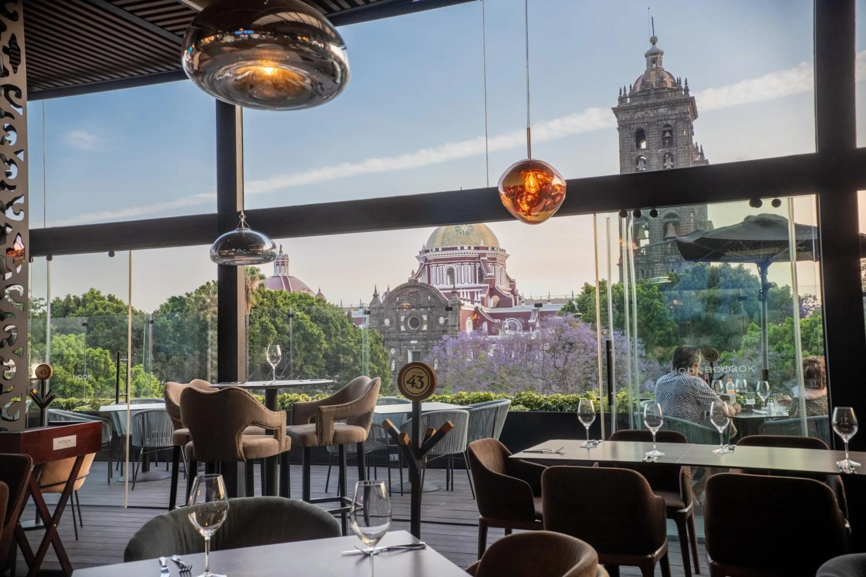 Restaurant/places to eat in voco Royalty Puebla Downtown by IHG