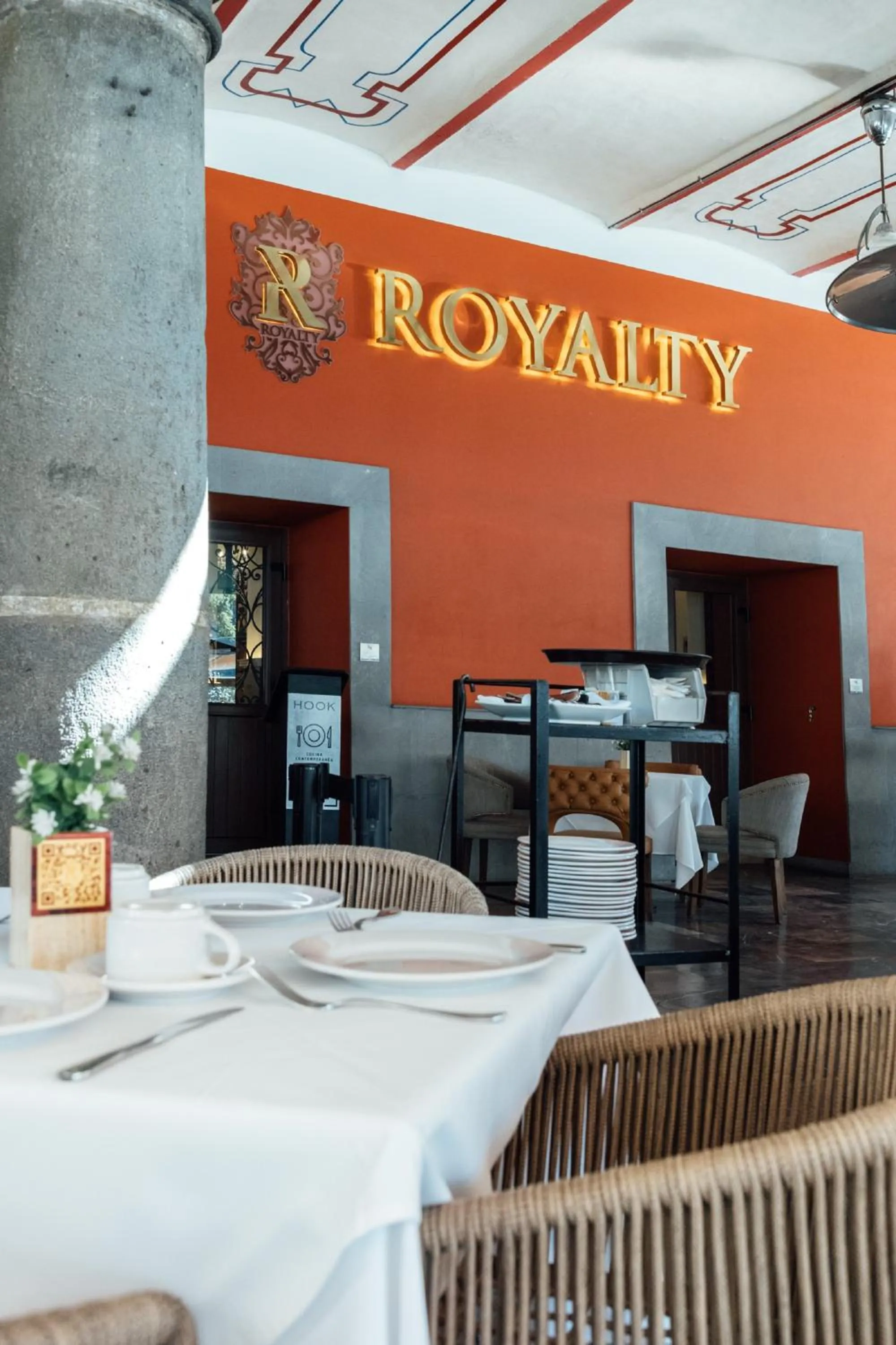 Restaurant/places to eat in voco Royalty Puebla Downtown by IHG