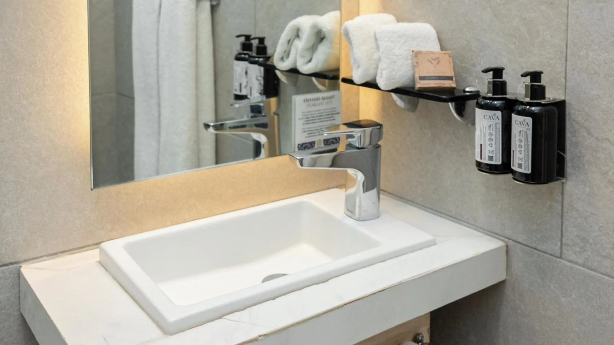 Photo of the whole room in voco Royalty Puebla Downtown by IHG