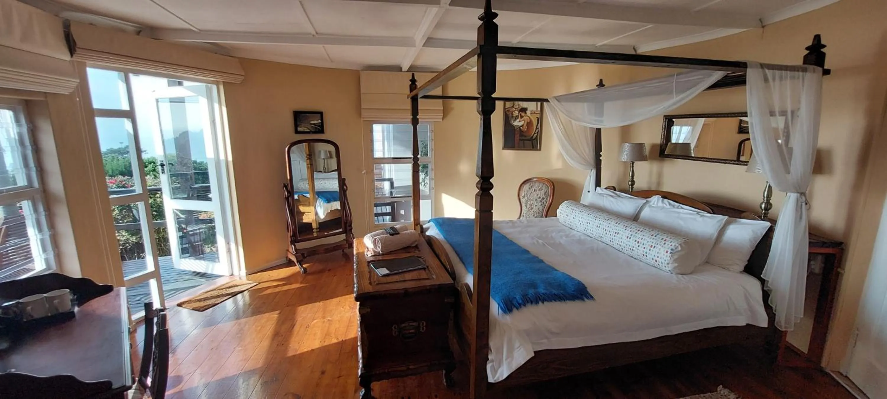 View (from property/room), Bed in The Tops