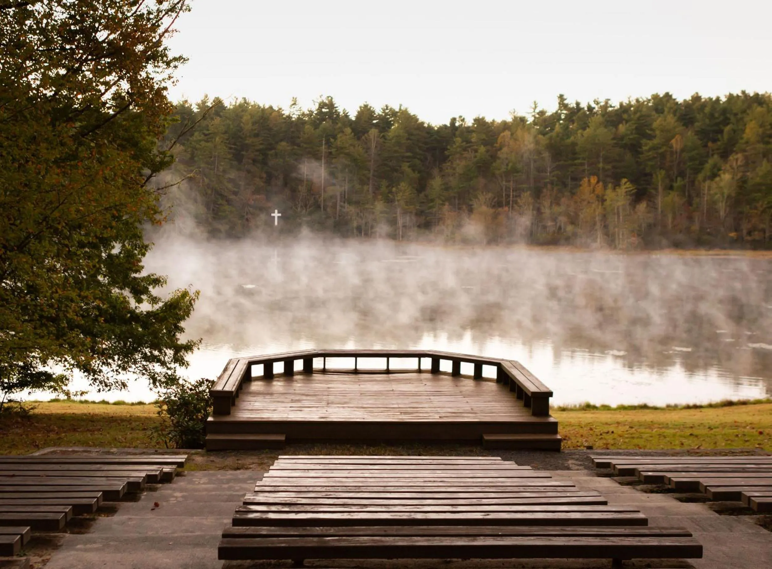 Patio in Kanuga Inn & Lodging