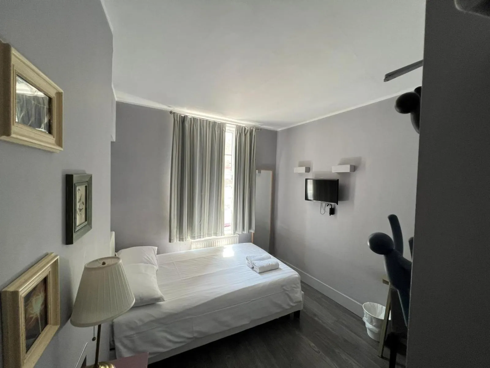 Bed in Petticoat Accommodations