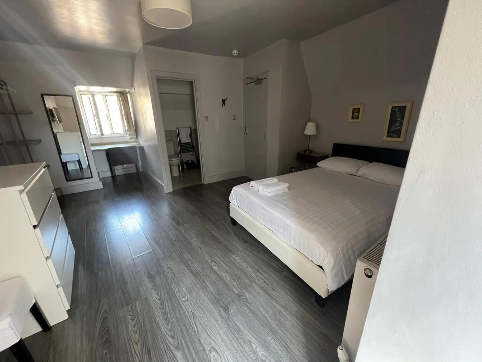 Bed in Petticoat Accommodations