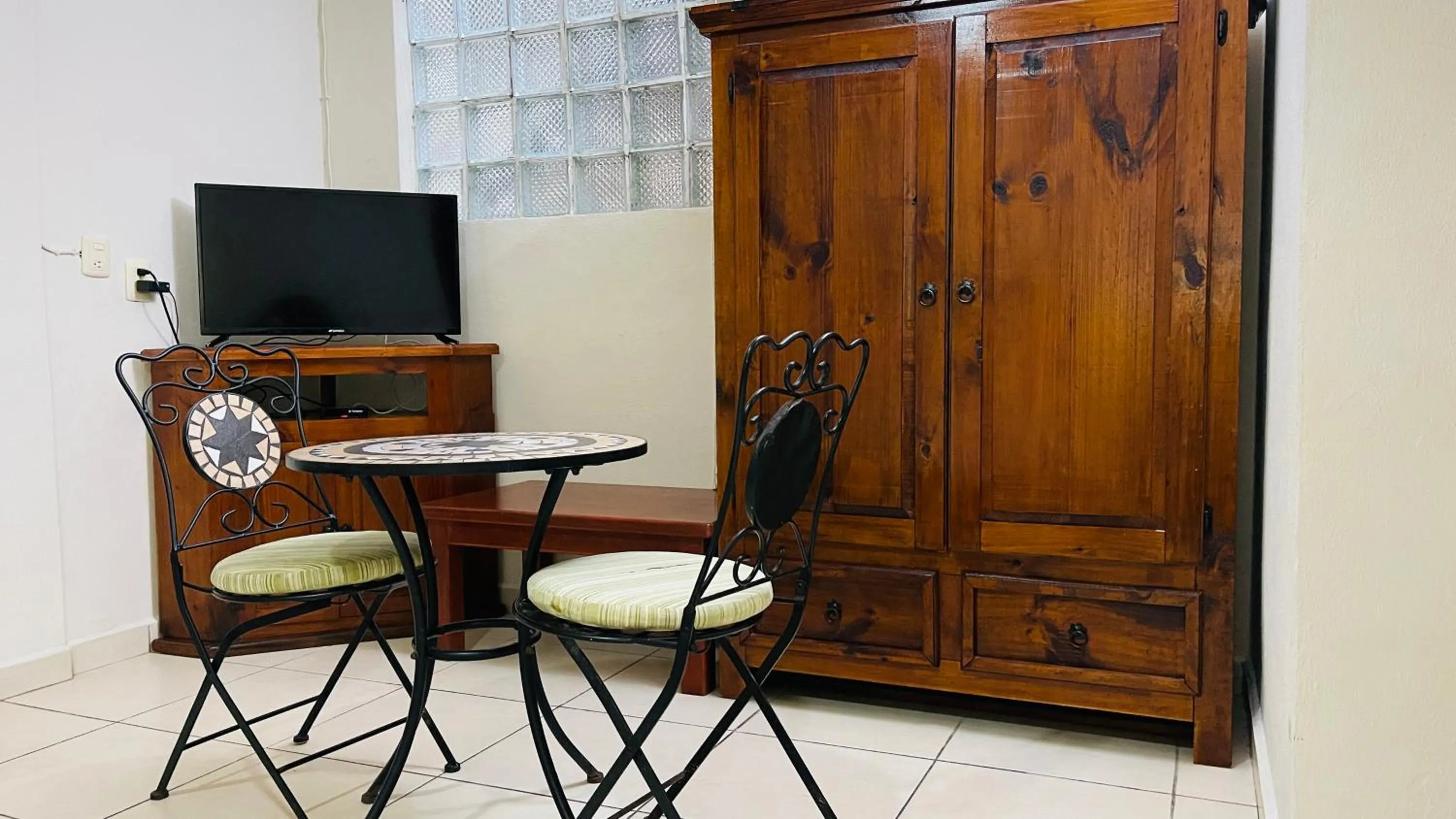 TV and multimedia in Hotel B&B - 5th Avenue