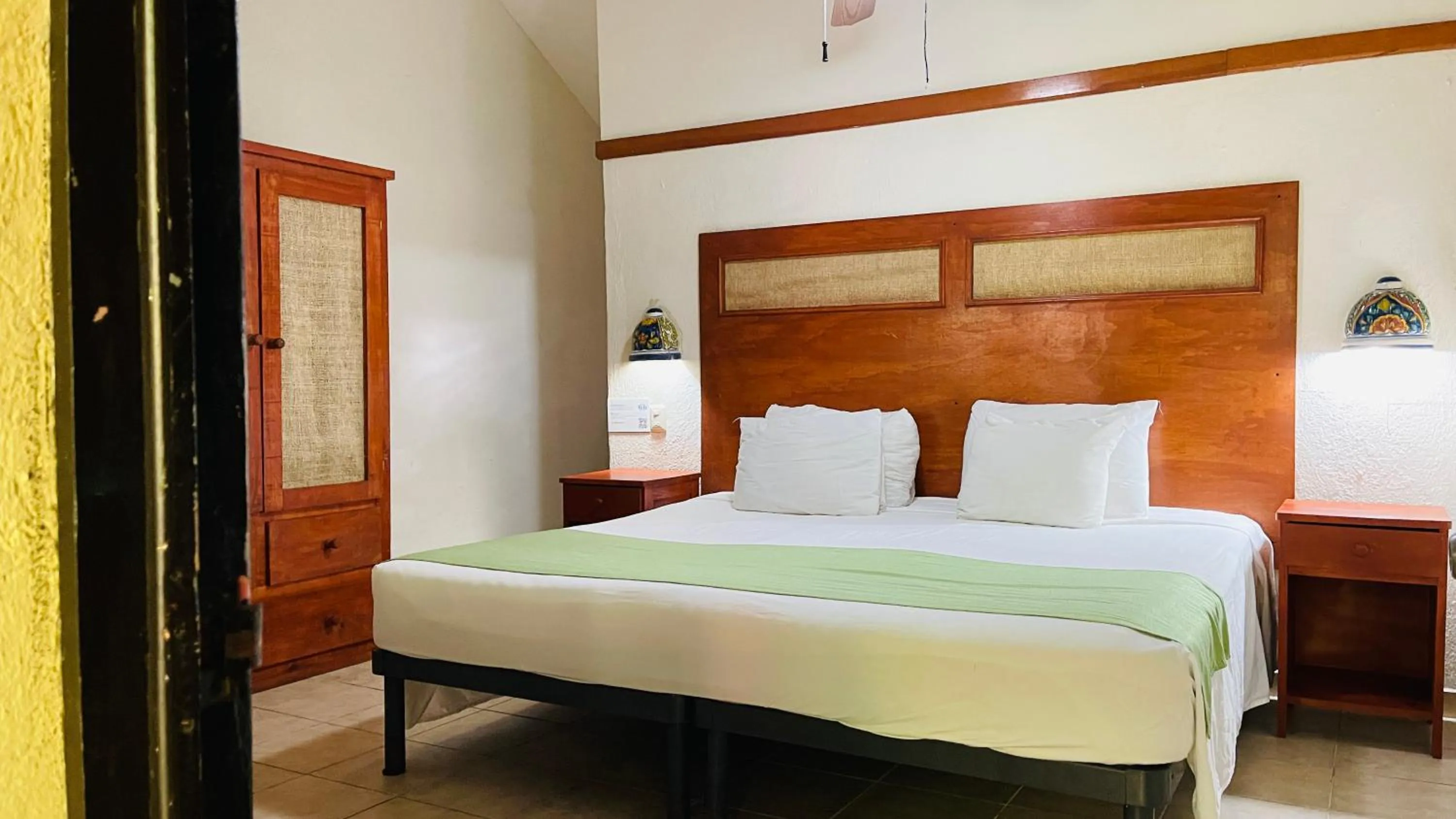 Bedroom, Bed in Hotel B&B - 5th Avenue