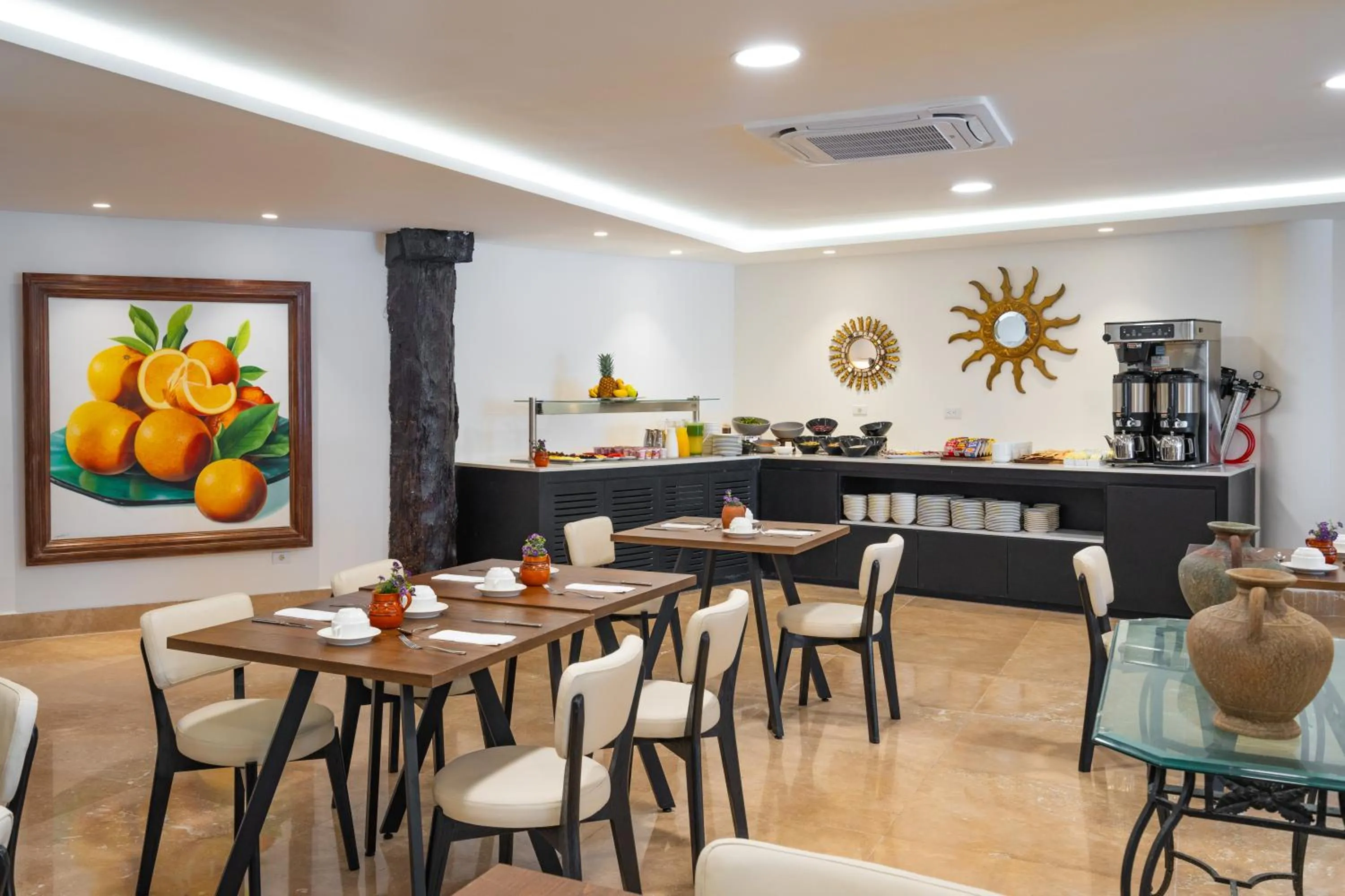 Buffet breakfast in Eurostars Hacienda Vista Real