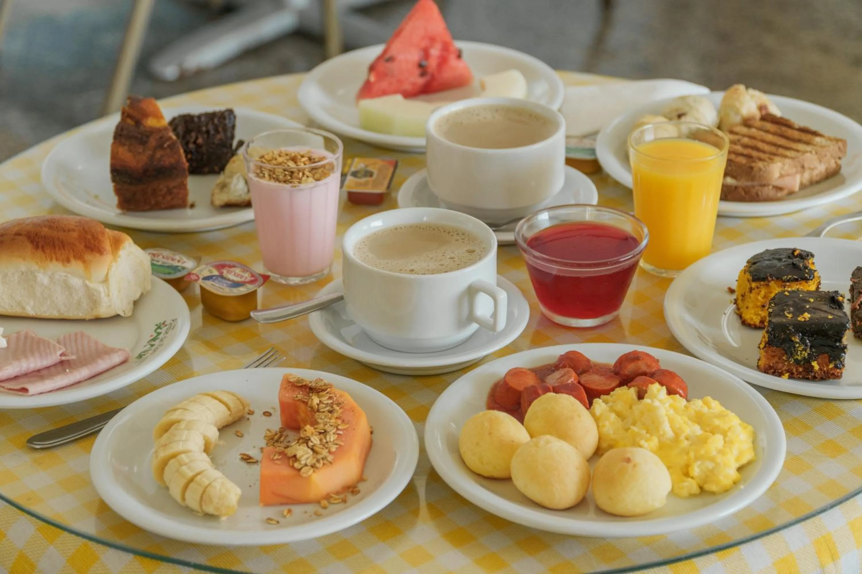 Breakfast in Pousada Parque das Flores