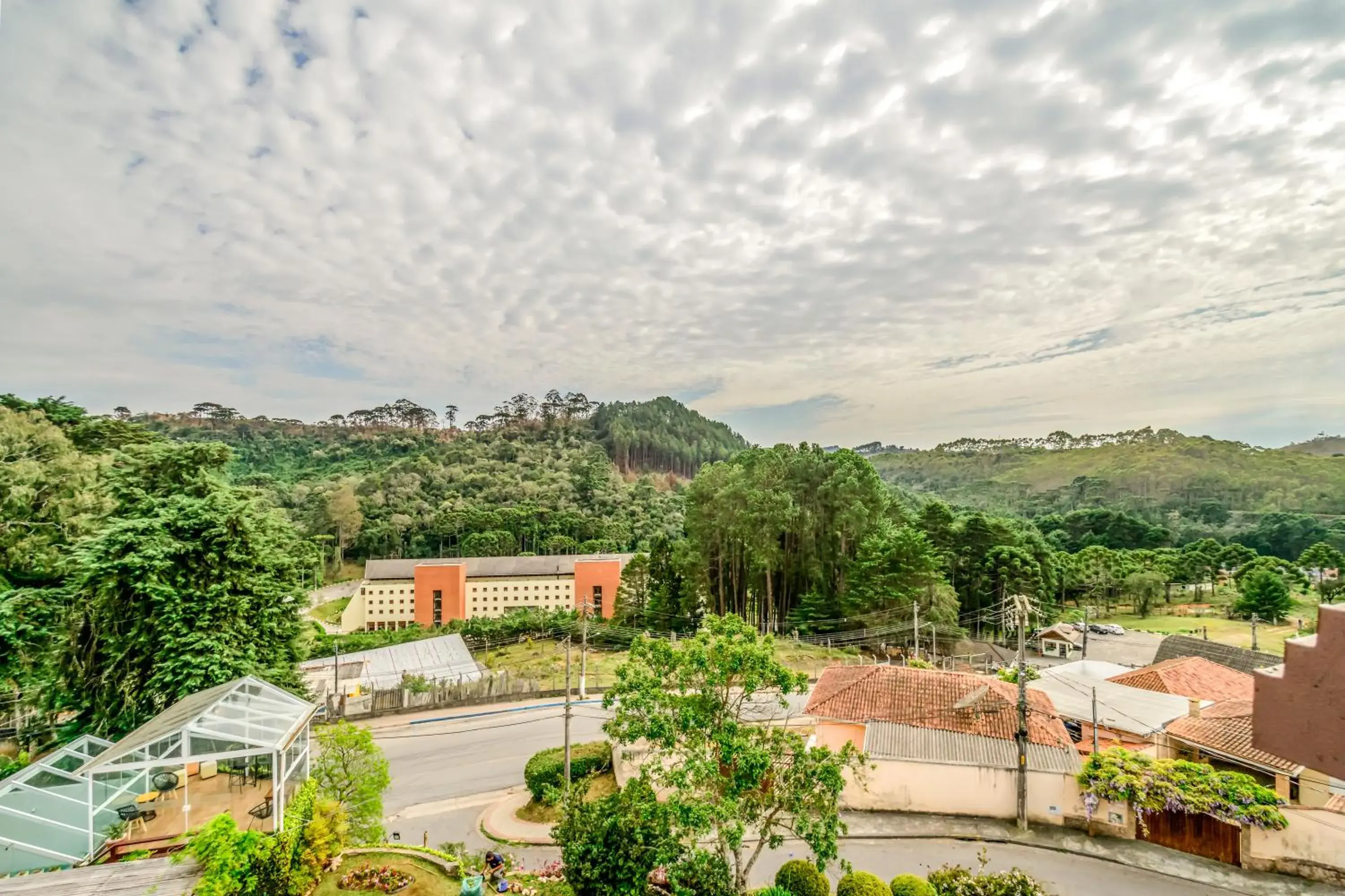 Large Double Room in Pousada Parque das Flores Large Double Room in Pousada Parque das Flores