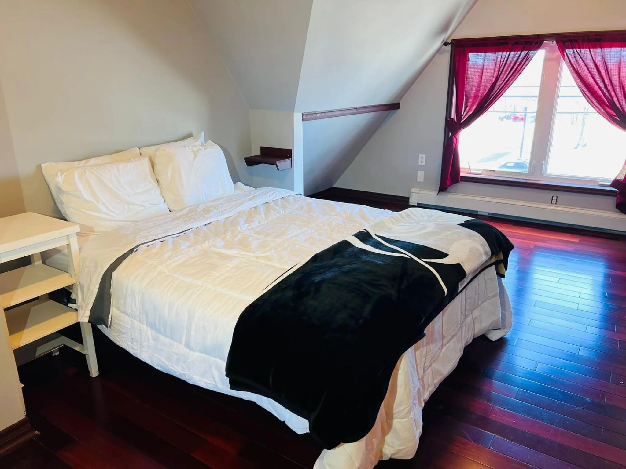 Harbourview Inn and Suites