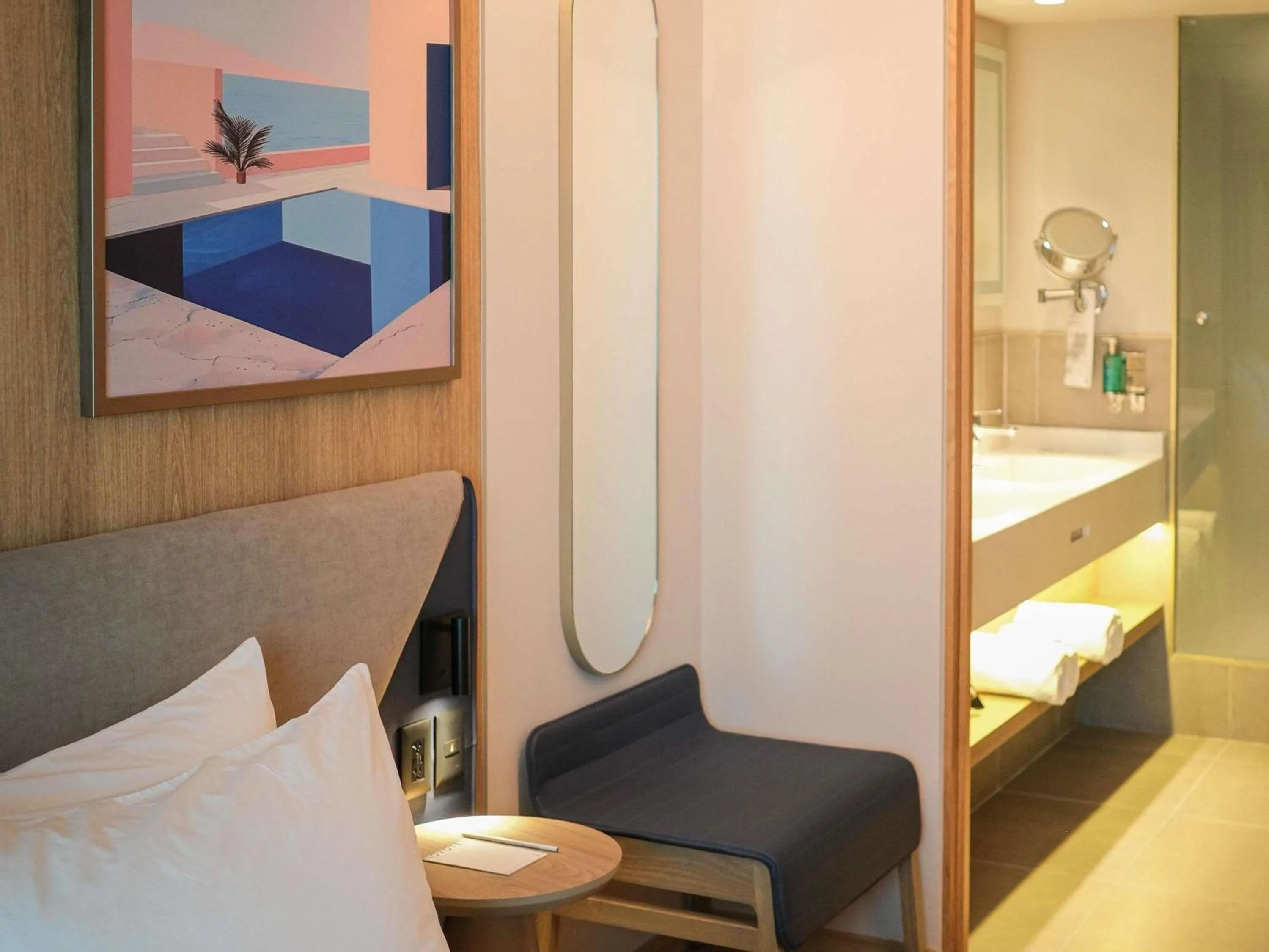 Bedroom, Bed in Novotel Mexico City Santa Fe