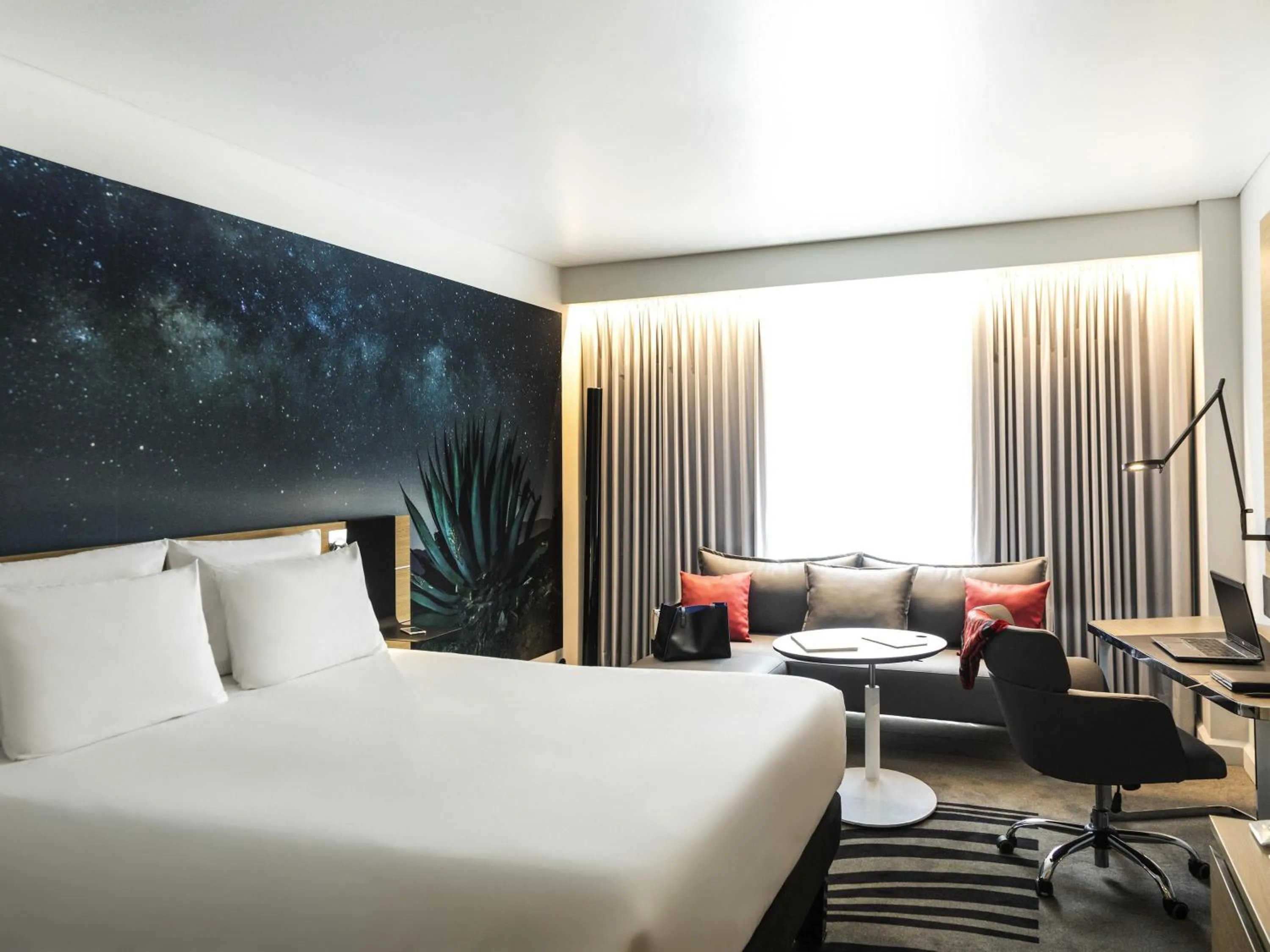 Bedroom, Bed in Novotel Mexico City Santa Fe