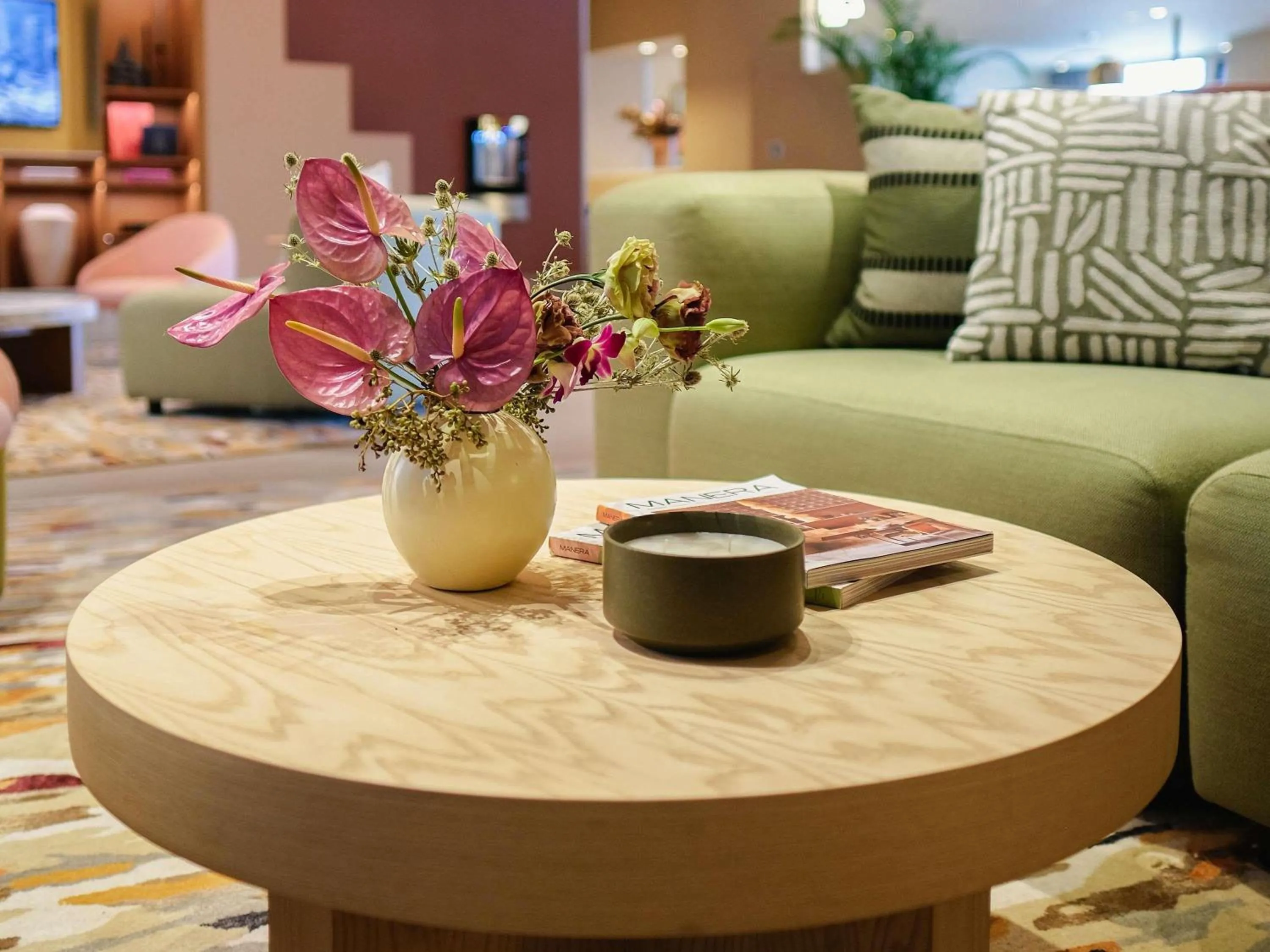 Lounge or bar in Novotel Mexico City Santa Fe