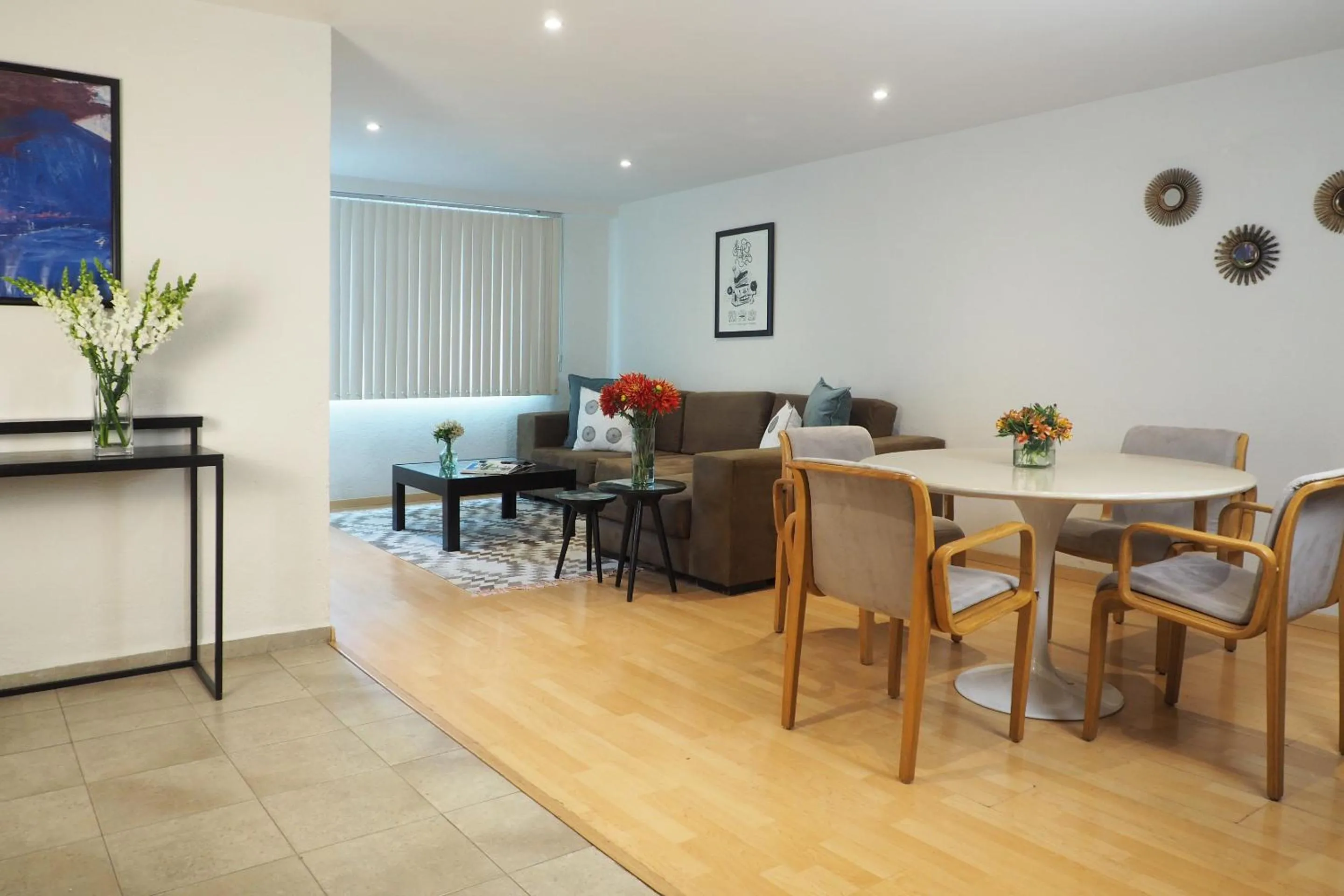 Three-Bedroom Apartment in Encantador Berlin By The Local Way