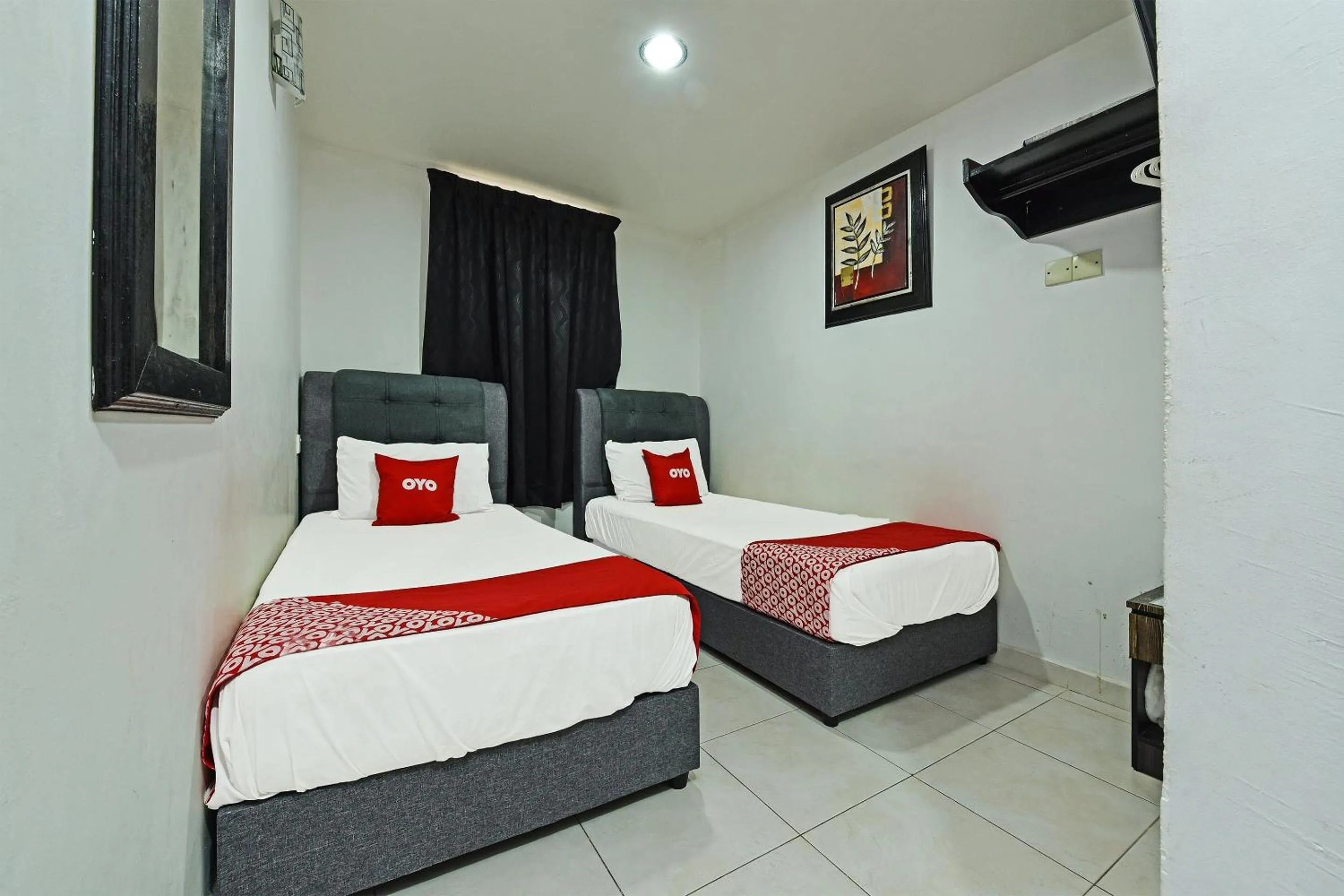Bedroom, Bed in Hotel O Gemilang
