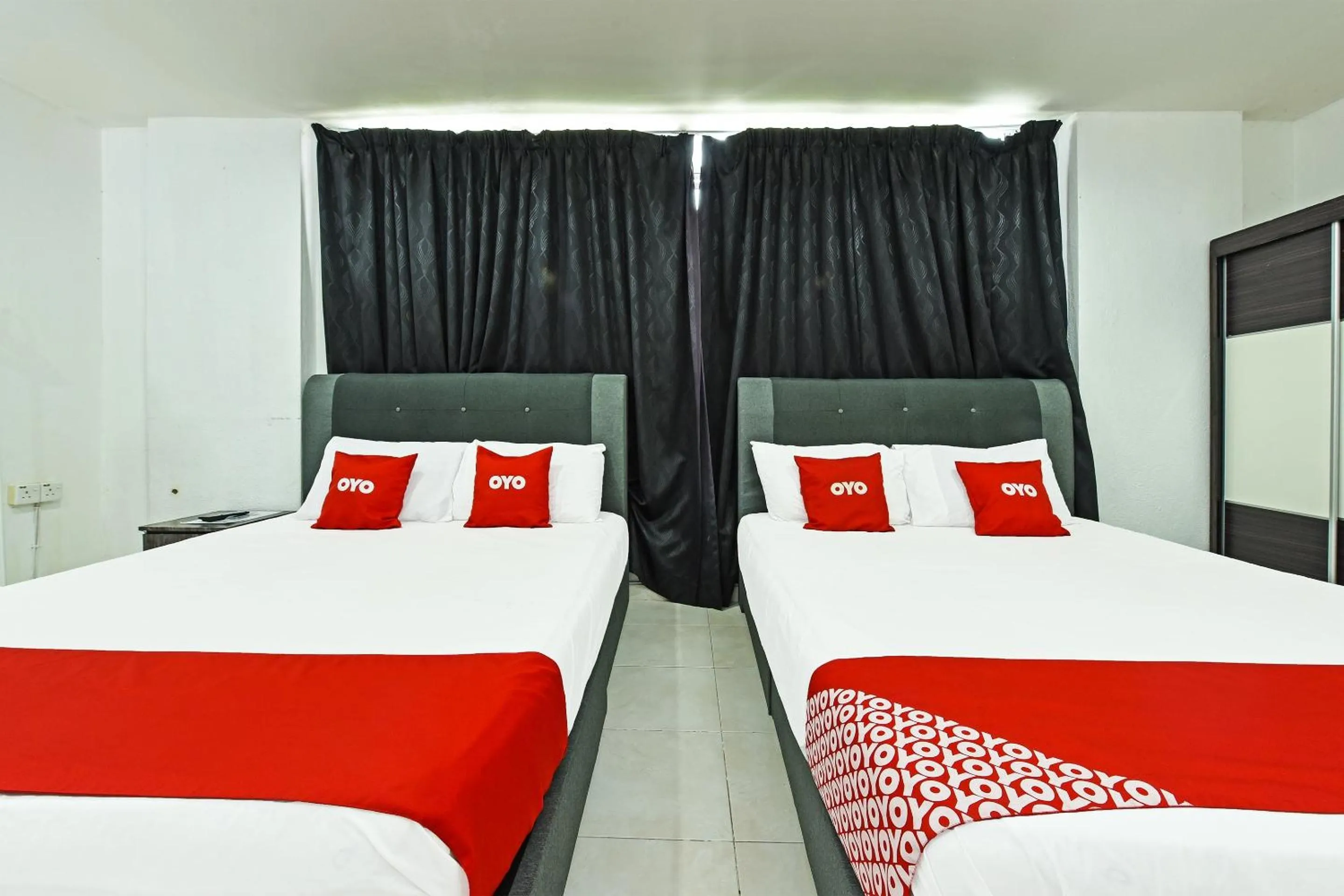 Bedroom, Bed in Hotel O Gemilang