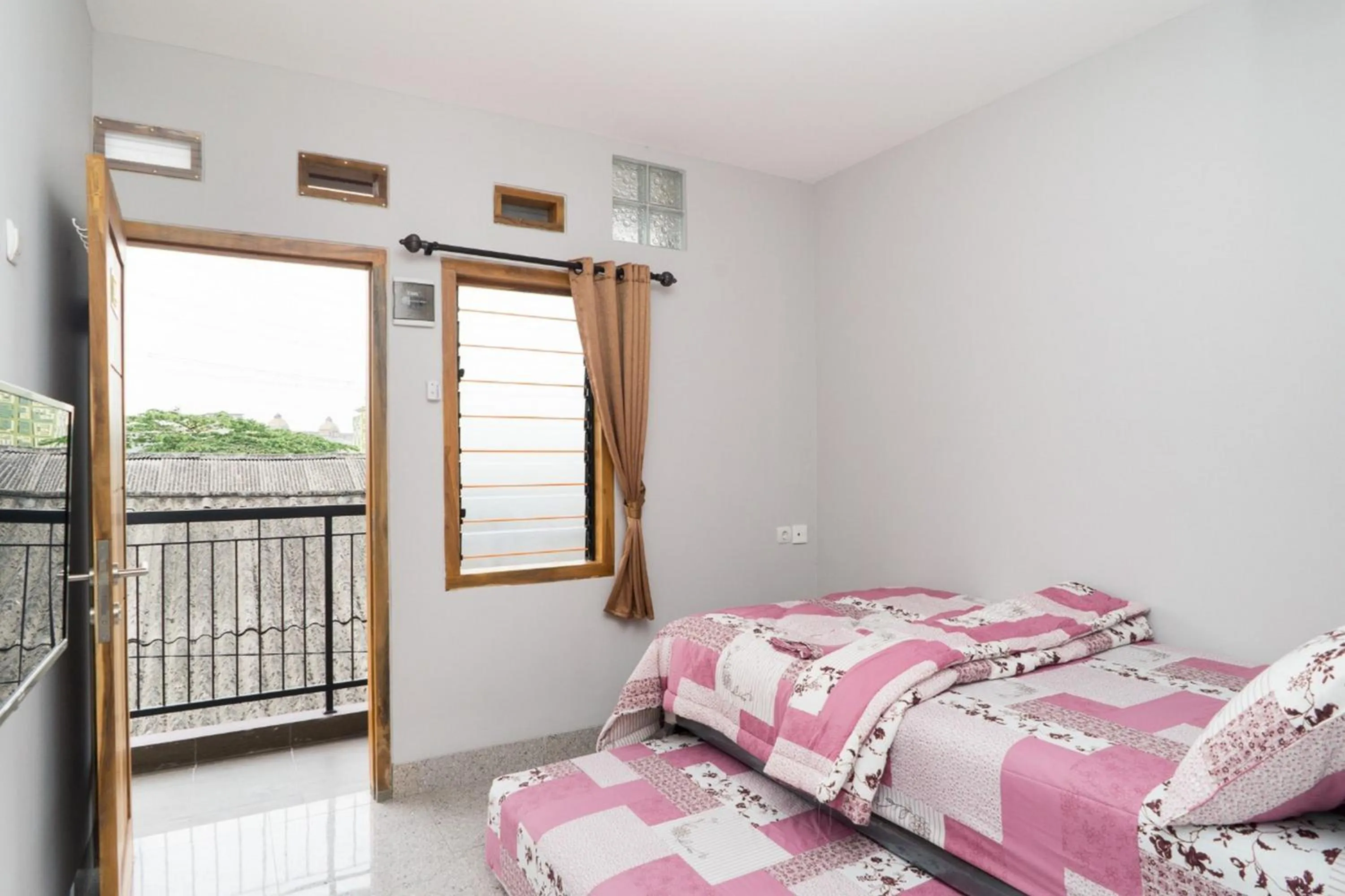 Bed in Brilliant Residence Gading Serpong RedPartner