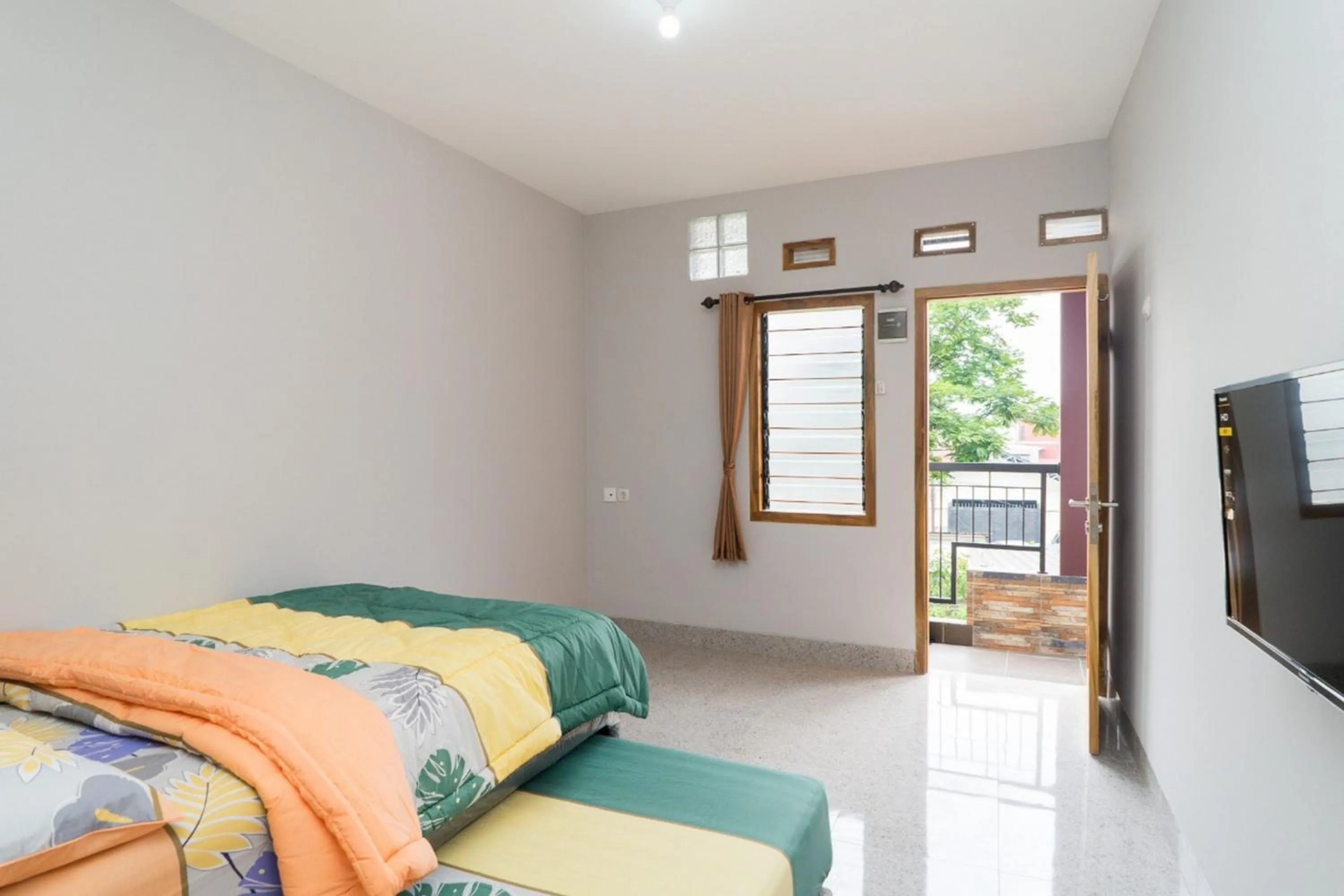 Bed in Brilliant Residence Gading Serpong RedPartner