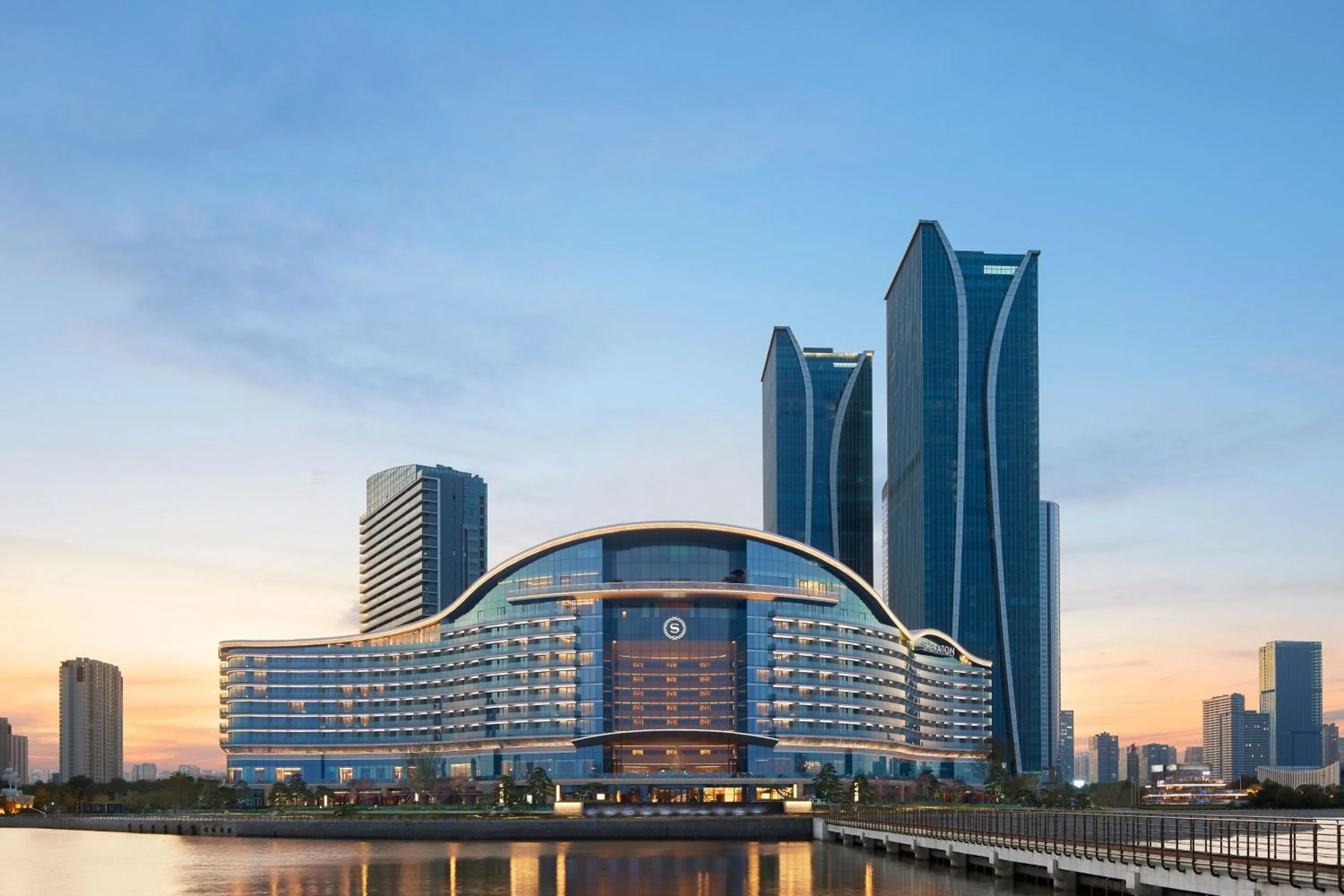 Property building in Sheraton Rizhao Hotel