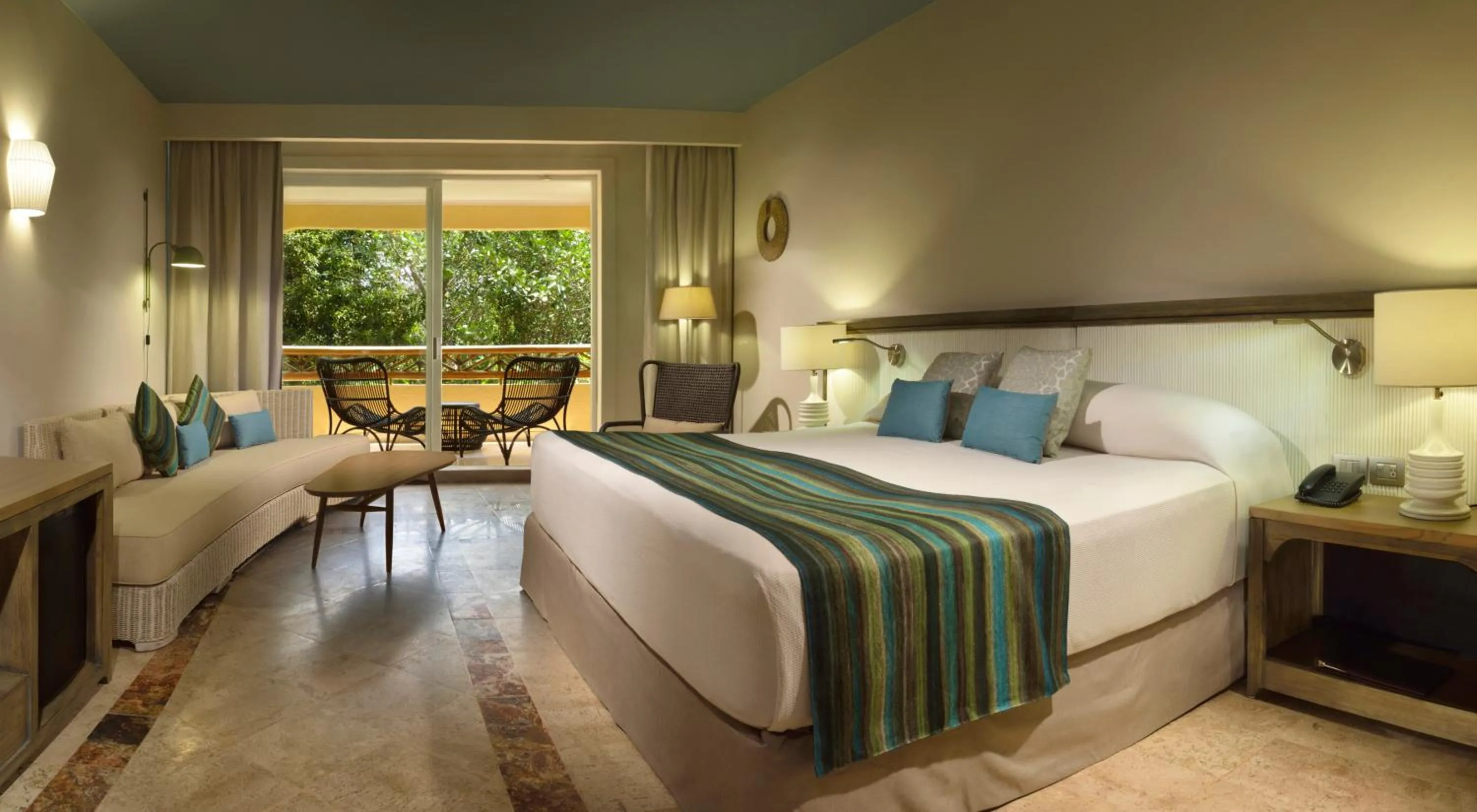 Photo of the whole room, Bed in Catalonia Royal Tulum Beach & Spa Resort Adults Only - All Inclusive