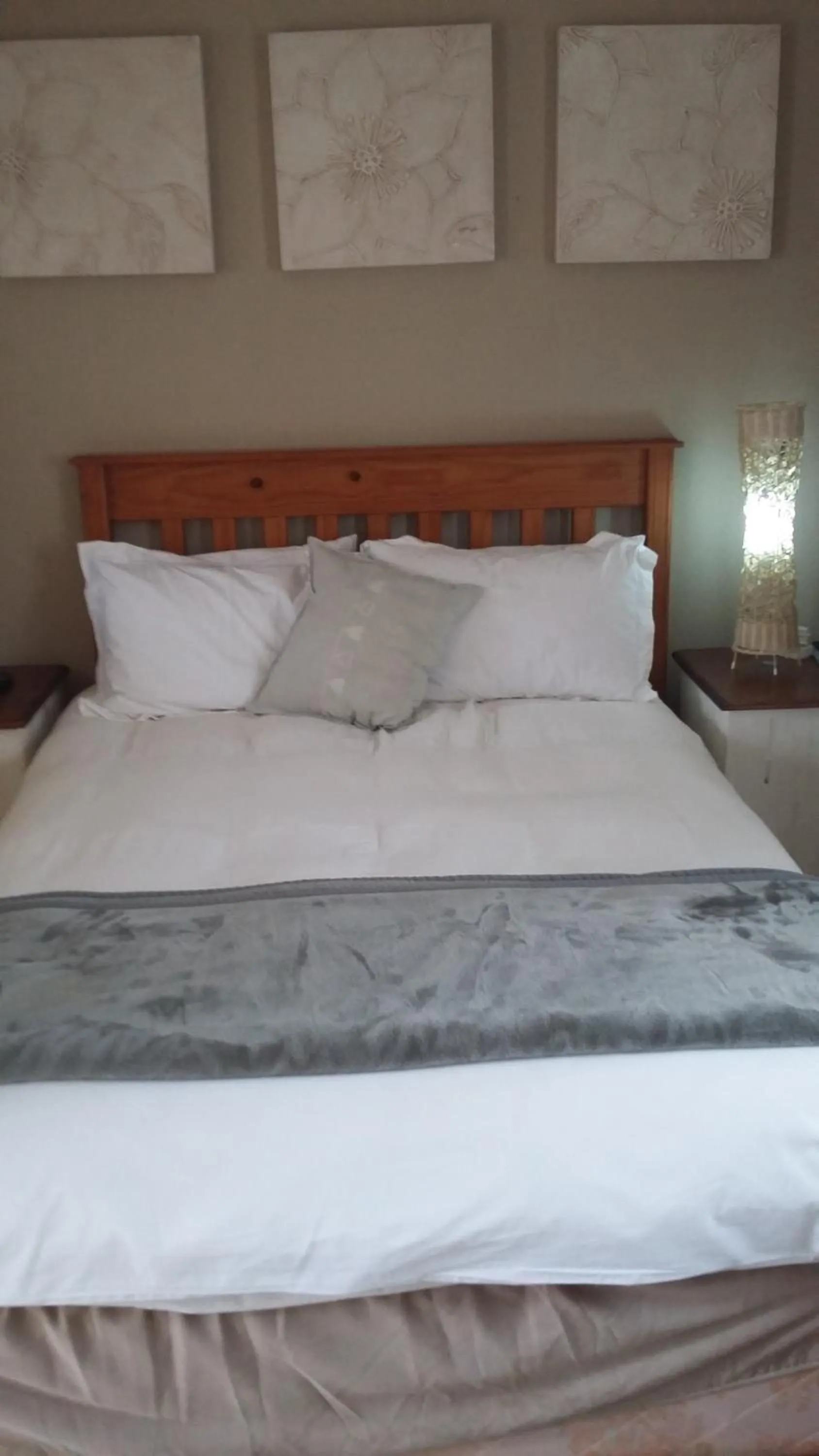 Bedroom, Bed in Stoep Cafe Guest House