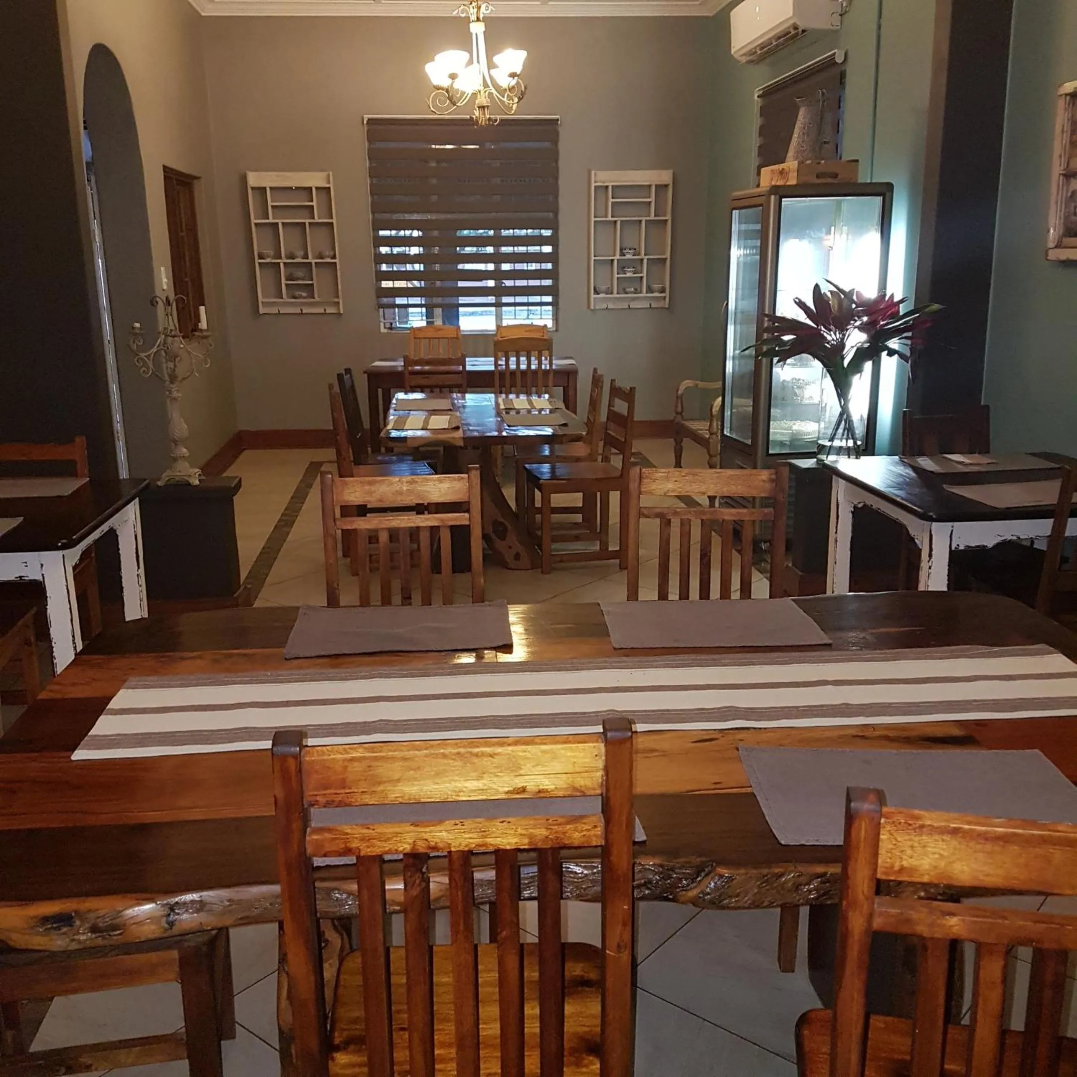 Breakfast in Stoep Cafe Guest House