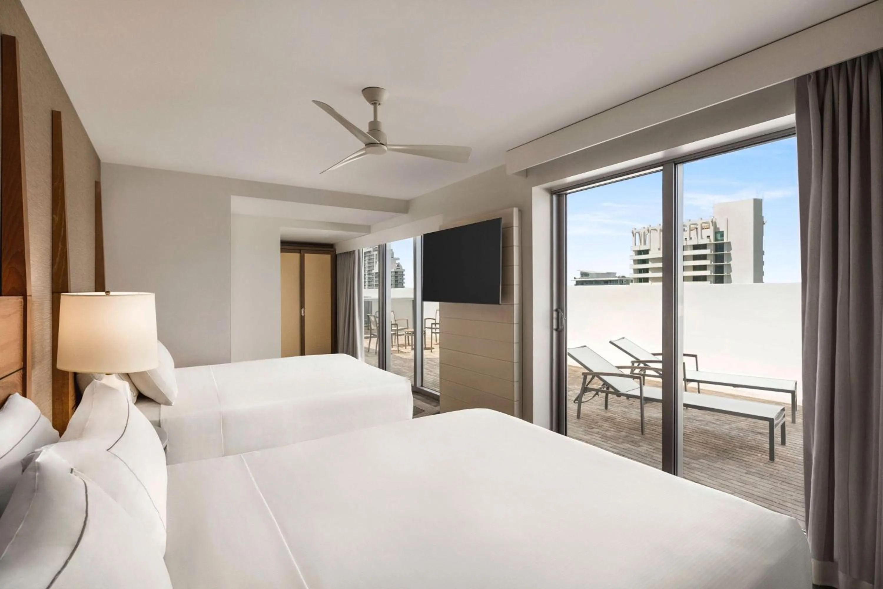 Bed in Hilton Cabana Miami Beach Resort