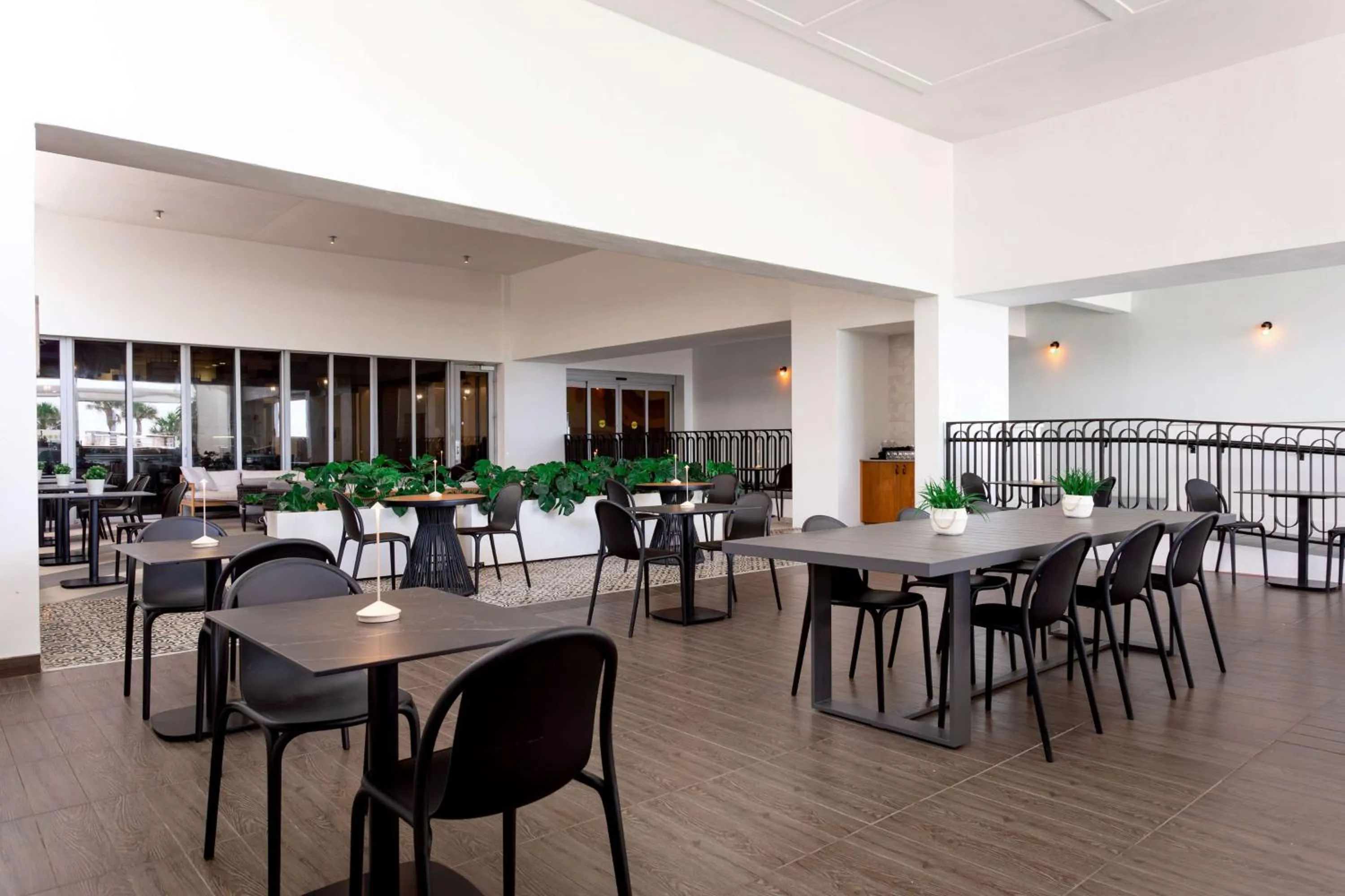 Restaurant/places to eat in Hilton Cabana Miami Beach Resort