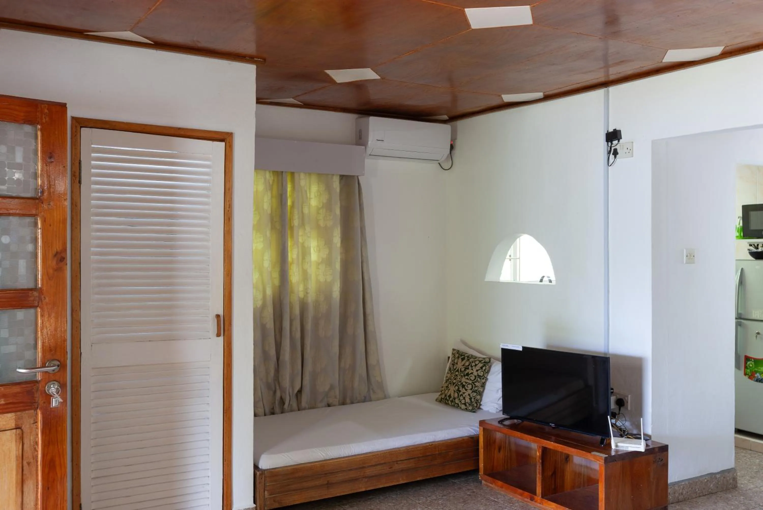 Bed in Sea View Lodge