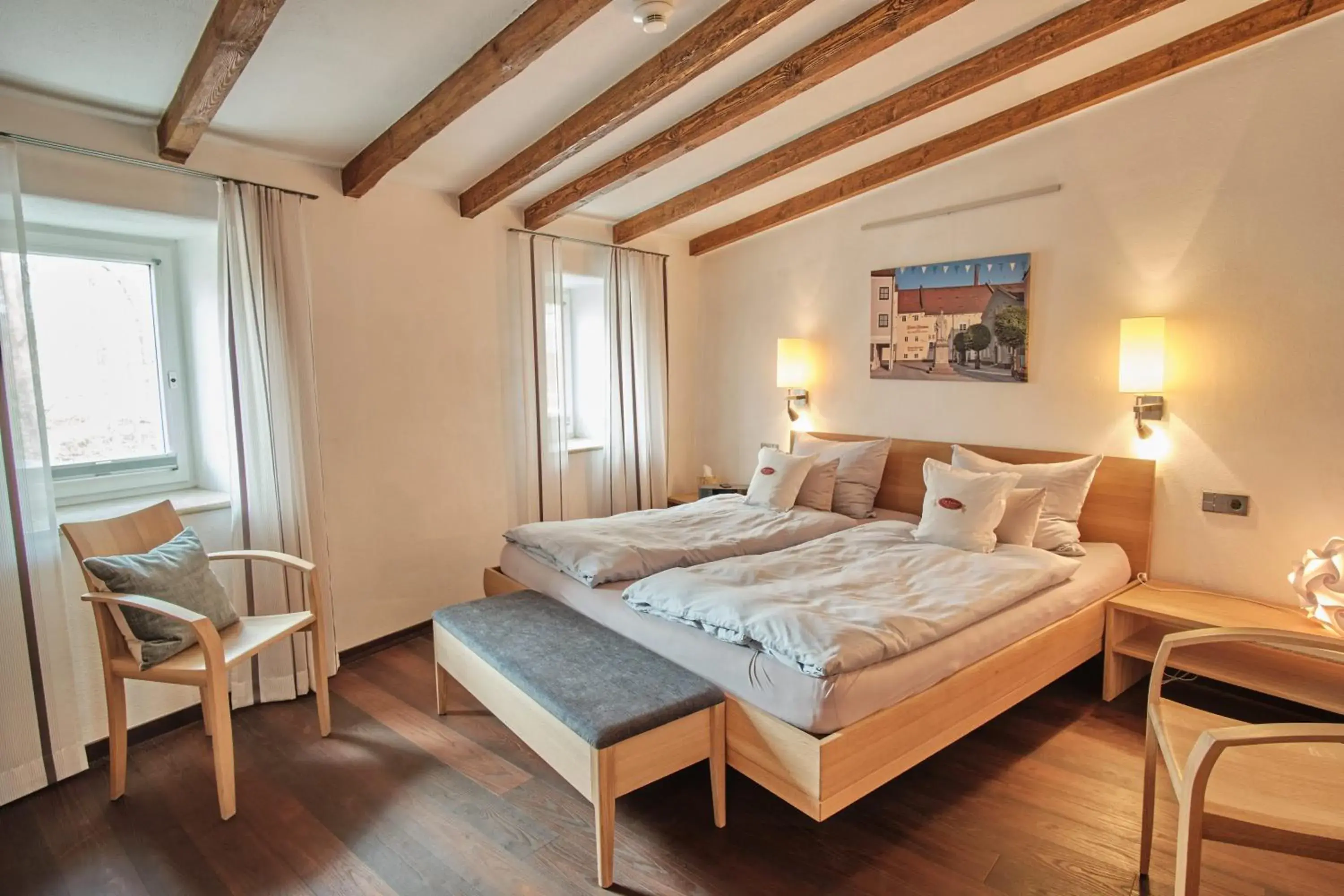 Suite with Balcony - single occupancy in Turmhotel zum Erasmus Suite with Balcony - single occupancy in Turmhotel zum Erasmus