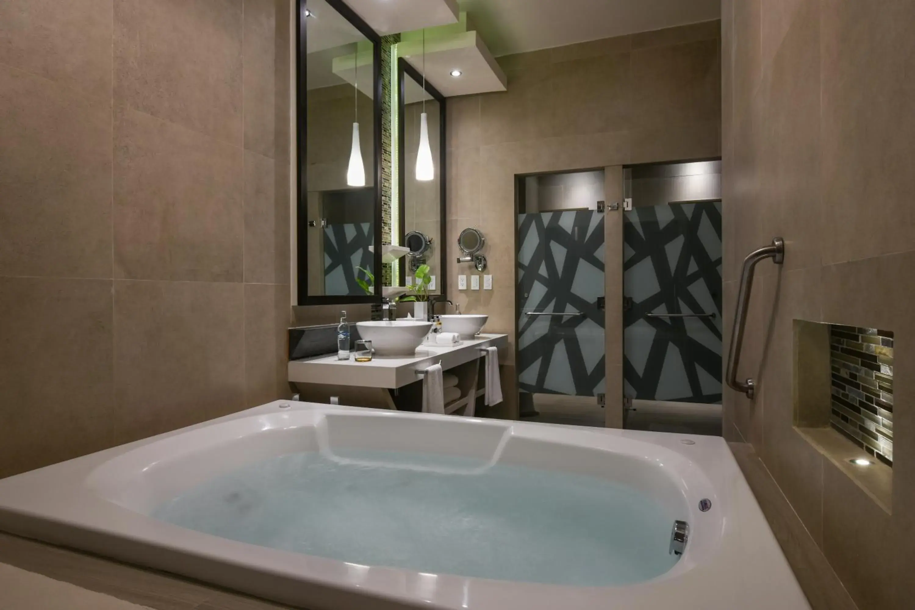 Oceanfront Swim Up Suites in El Dorado Seaside Suites Oceanfront, Catamarán, Ecoturistic Ranch, All & More Inclusive - Adults Only Oceanfront Swim Up Suites in El Dorado Seaside Suites Oceanfront, Catamarán, Ecoturistic Ranch, All & More Inclusive - Adults Only