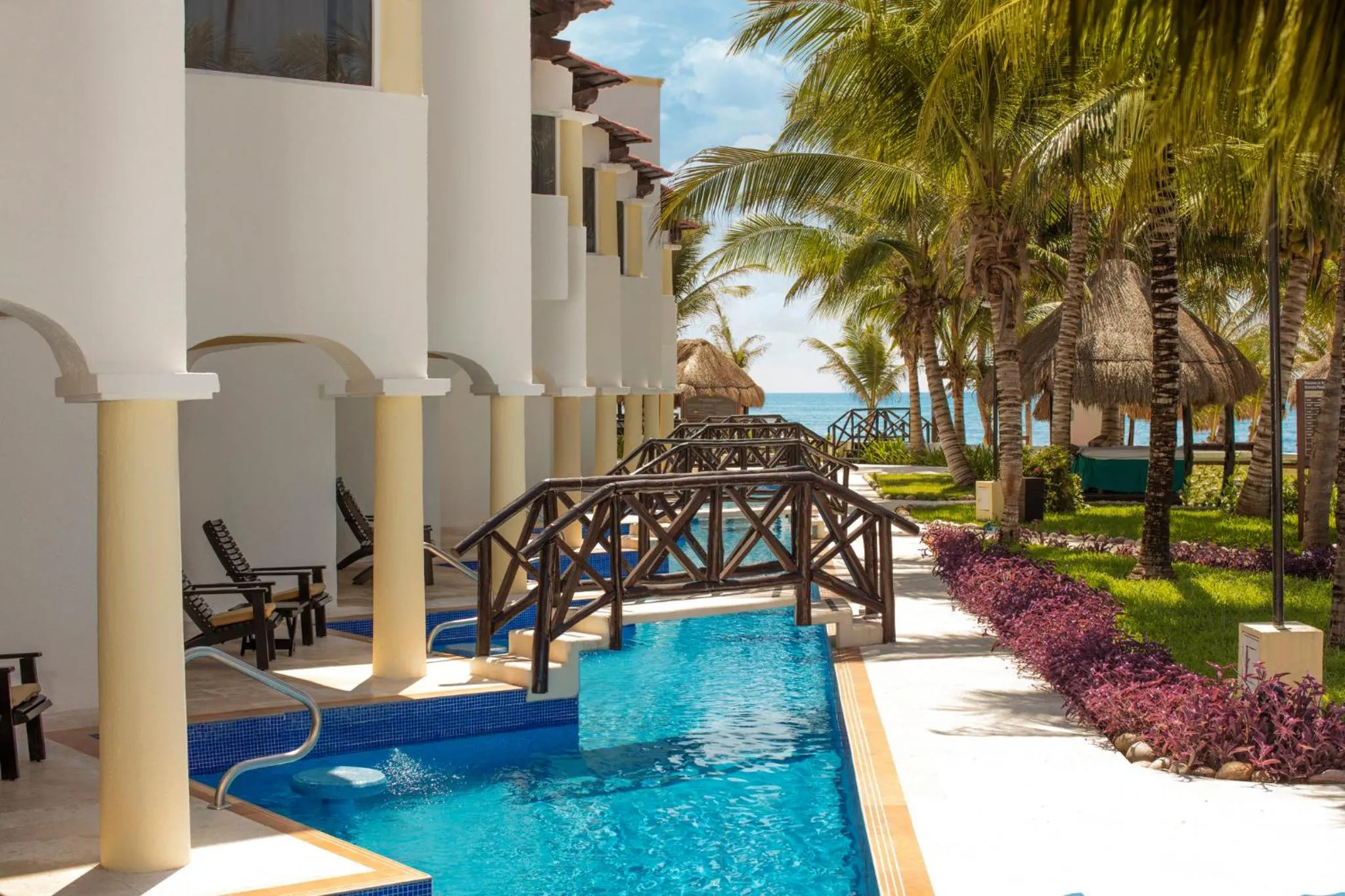 Swimming pool in Hidden Beach Resort Au Naturel Adults Only, Catamarán, Cenote, All & More Inclusive