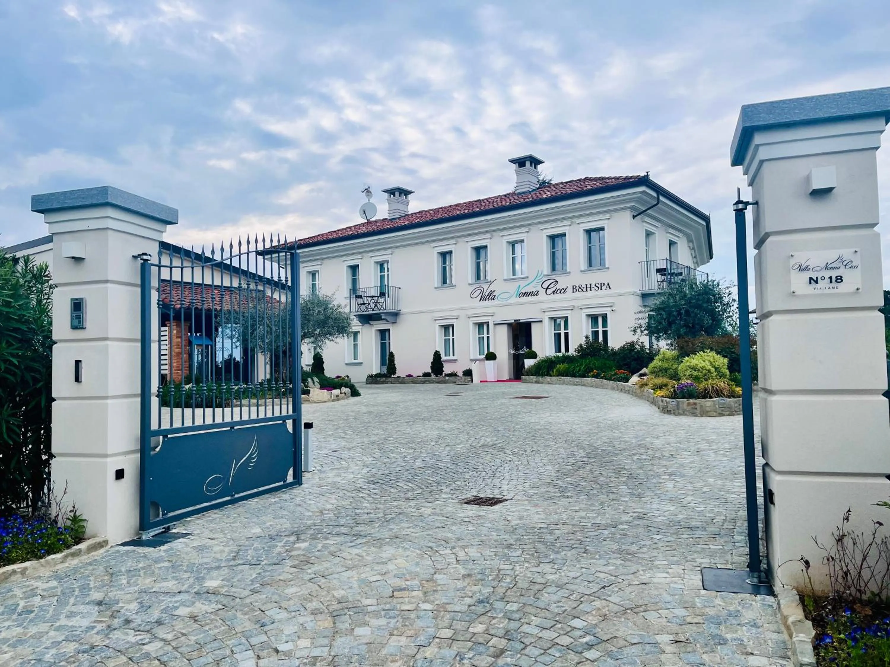 Property building in Villa Nonna Cicci Boutique Hotel - SPA