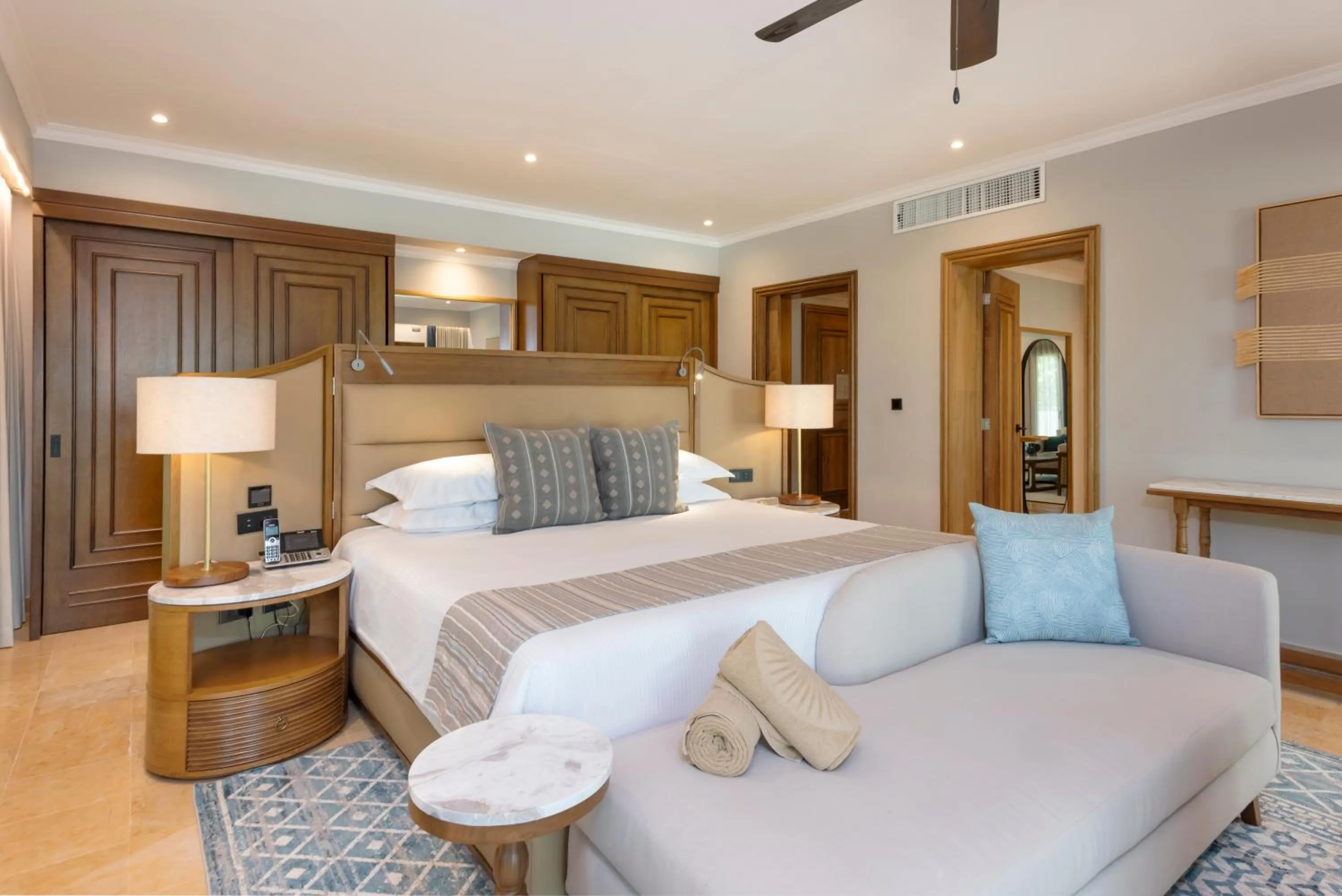 Bed in Valentin Imperial Riviera Maya All Inclusive - Adults Only