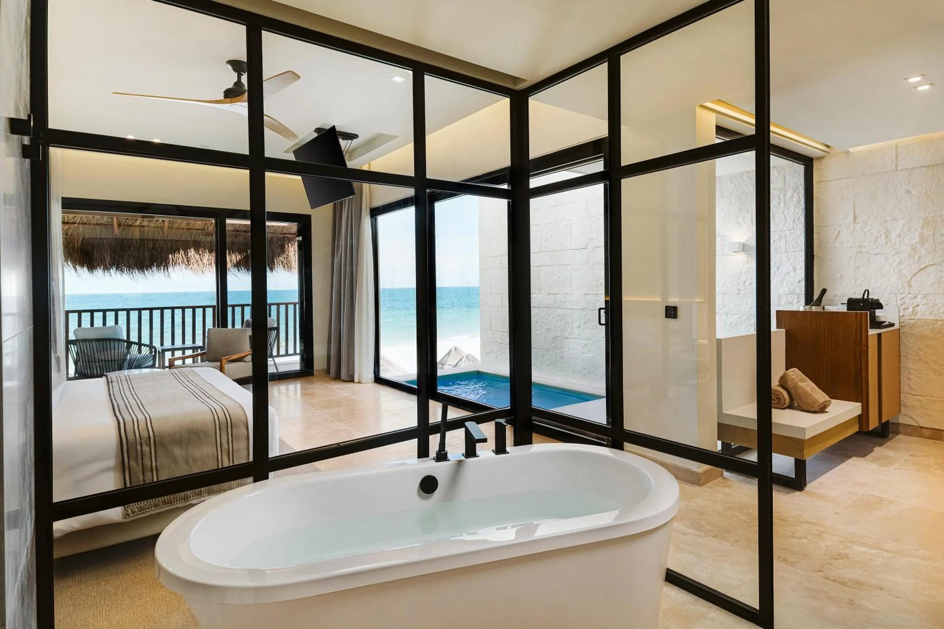 Bathroom, Bed in Valentin Imperial Riviera Maya All Inclusive - Adults Only