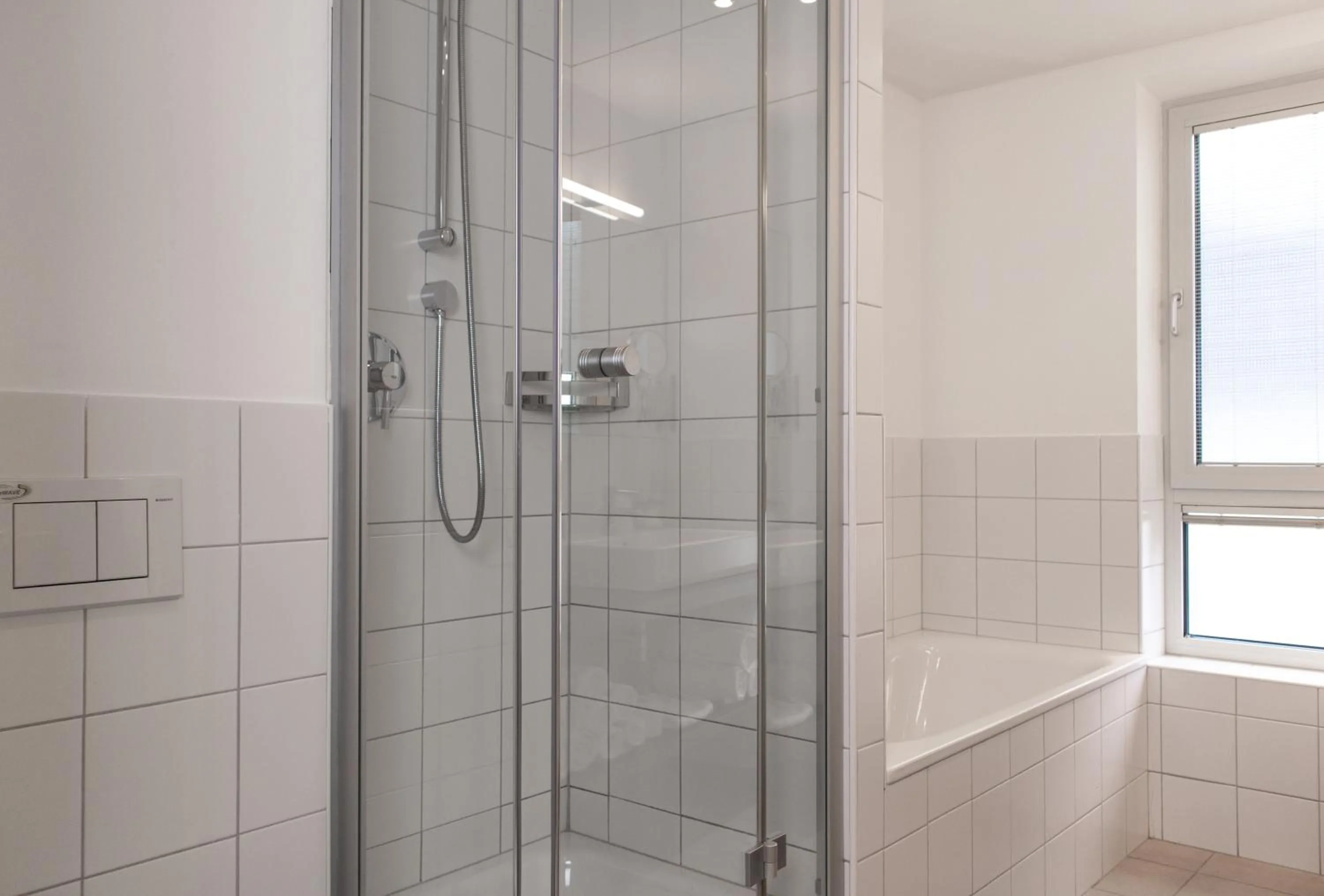 Shower in Der Gletscherblick by Alpin Rentals