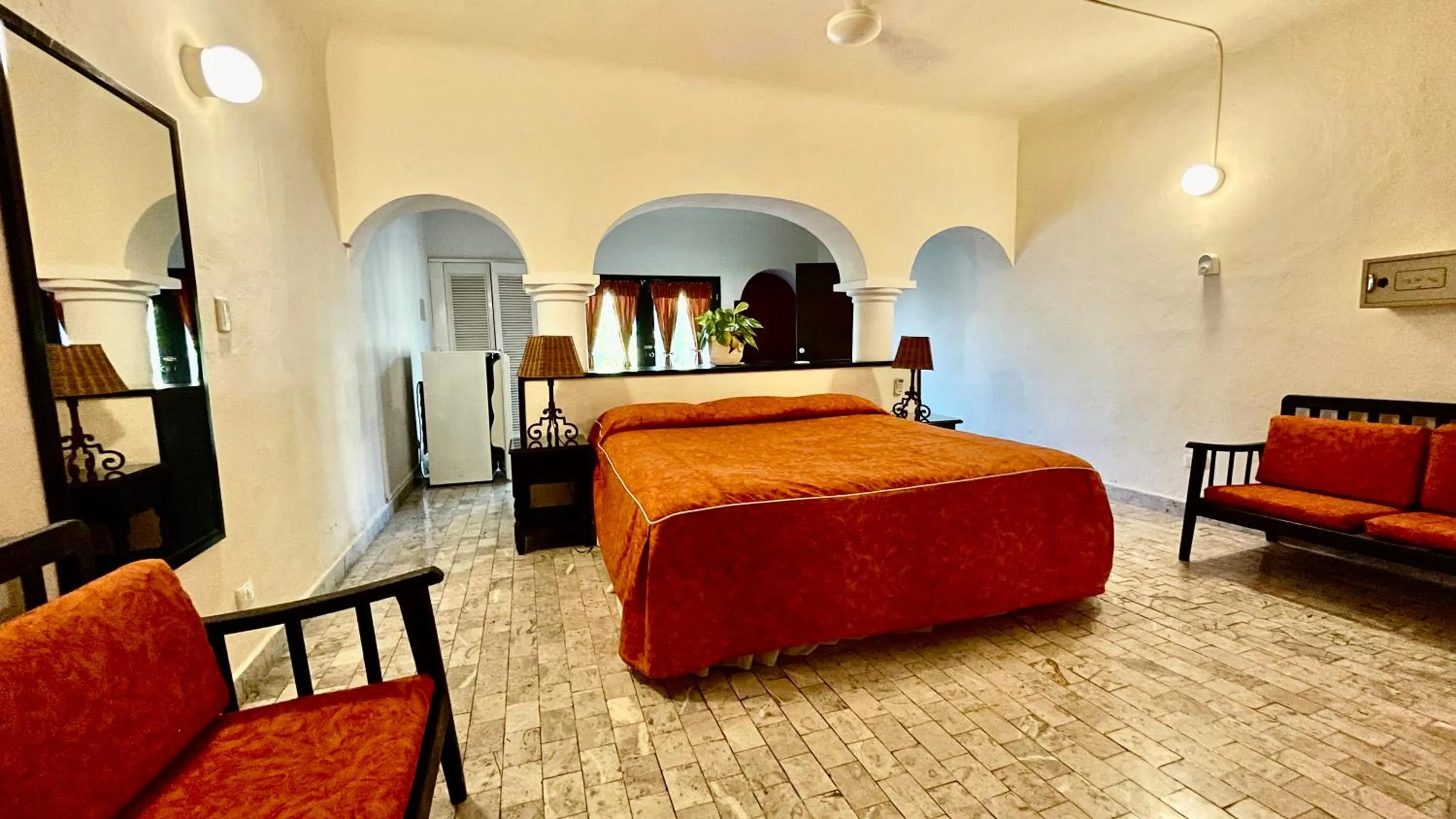 Bedroom, Bed in Villablanca Garden Beach Hotel