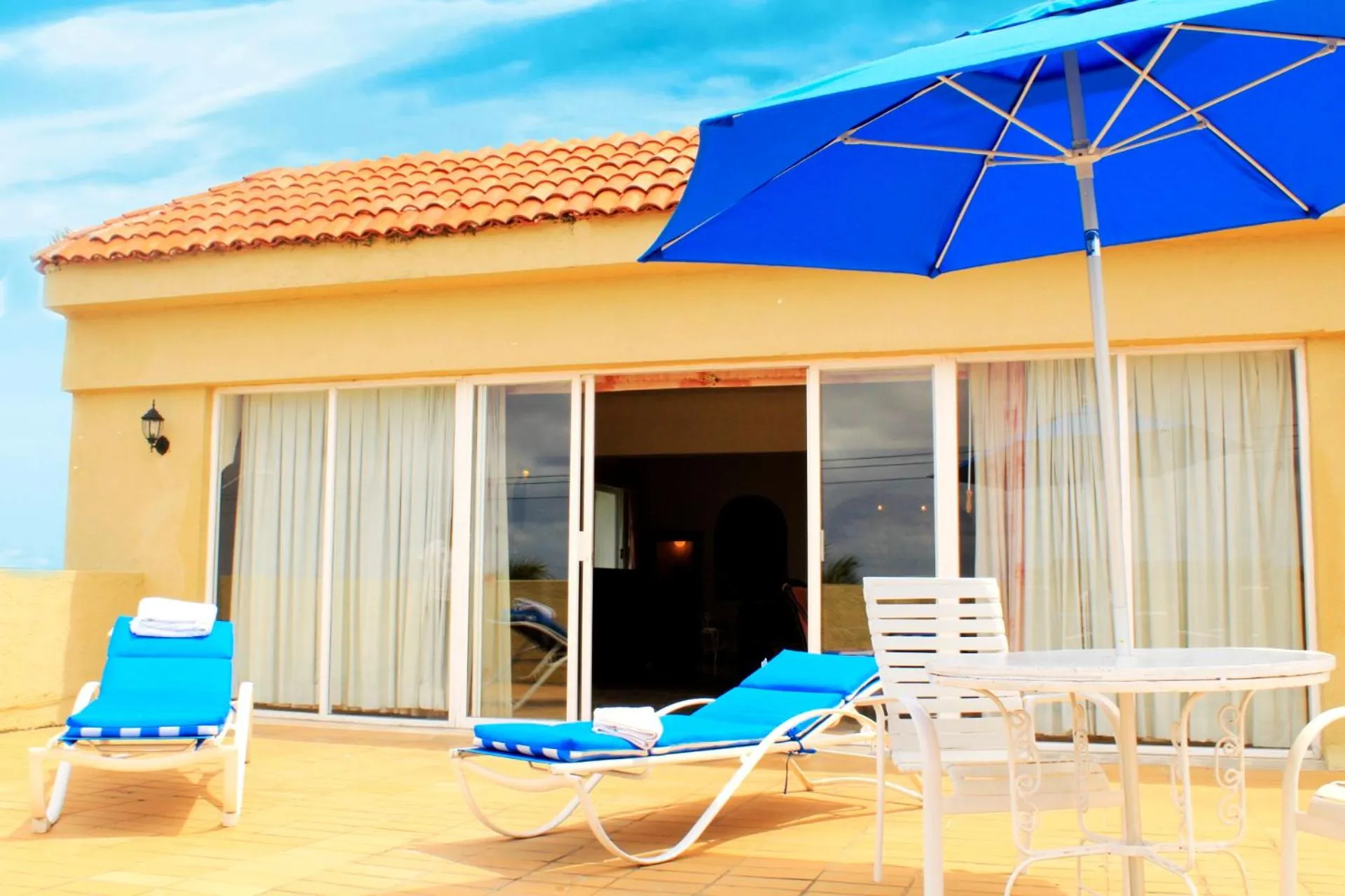 Balcony/Terrace in Villablanca Garden Beach Hotel